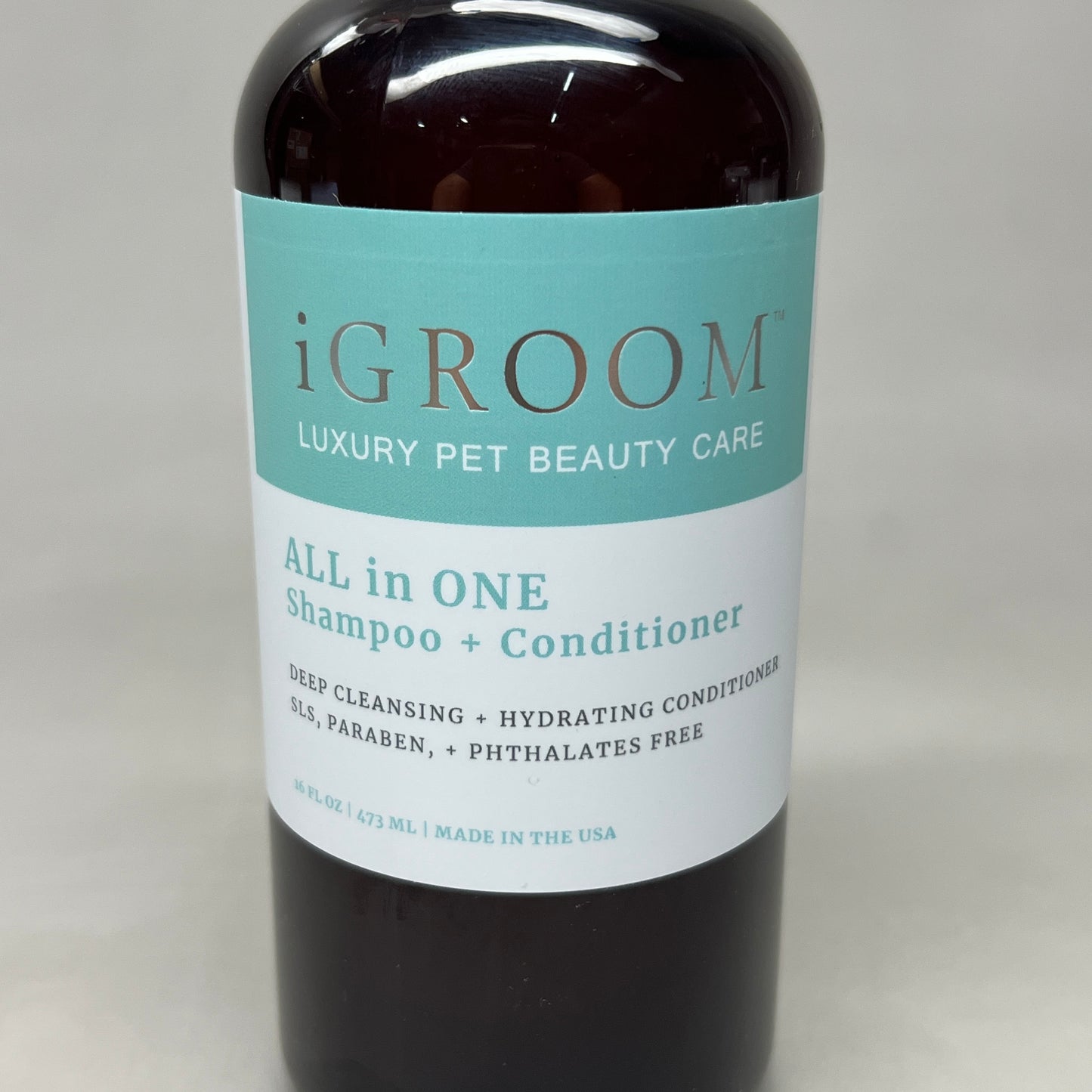 IGROOM All in One Pet Shampoo + Conditioner, Luxury Pet Beauty Care 16 fl oz (New)