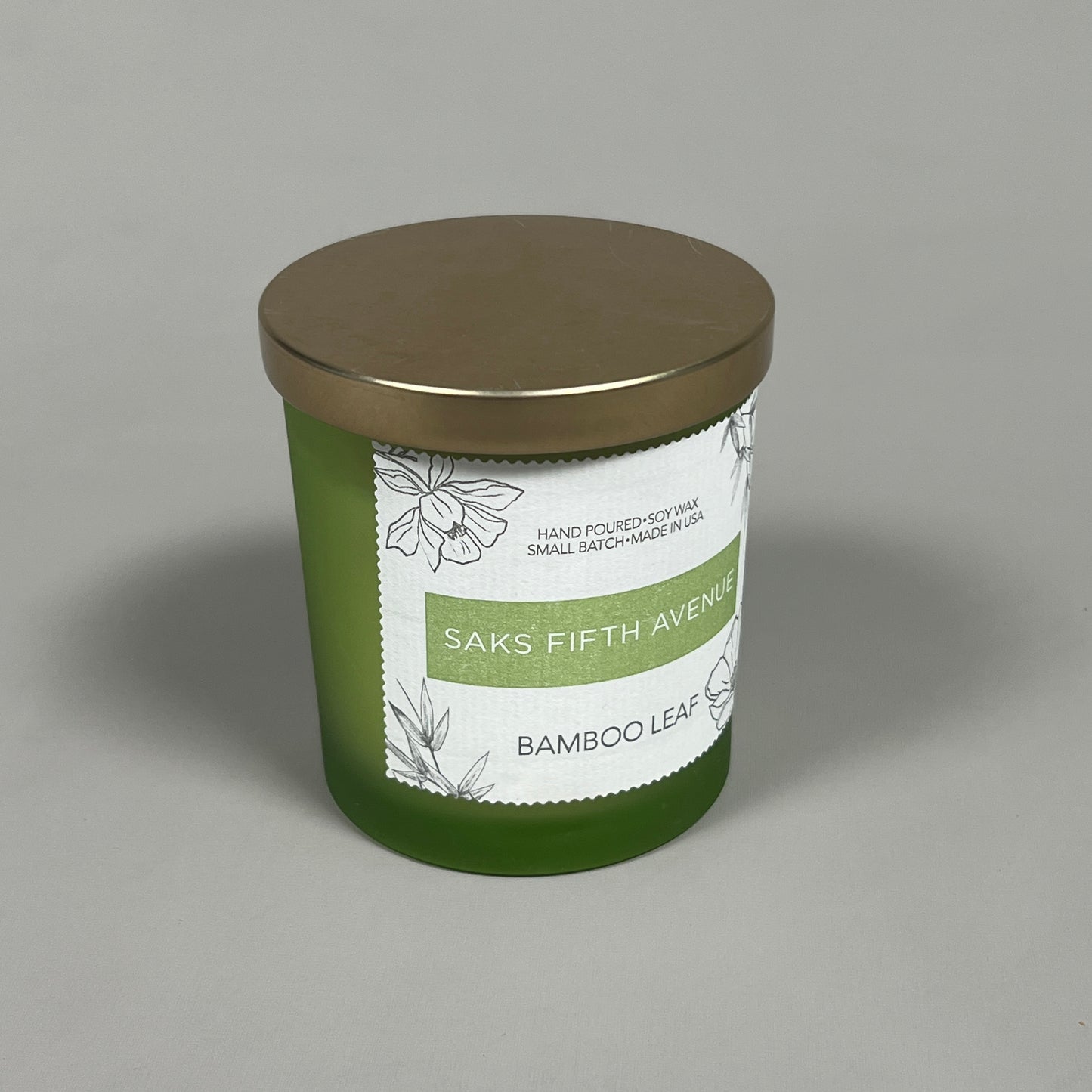 SAKS FIFTH AVENUE Bamboo Leaf Hand Poured Soy Wax Candle 8 fl oz (New)