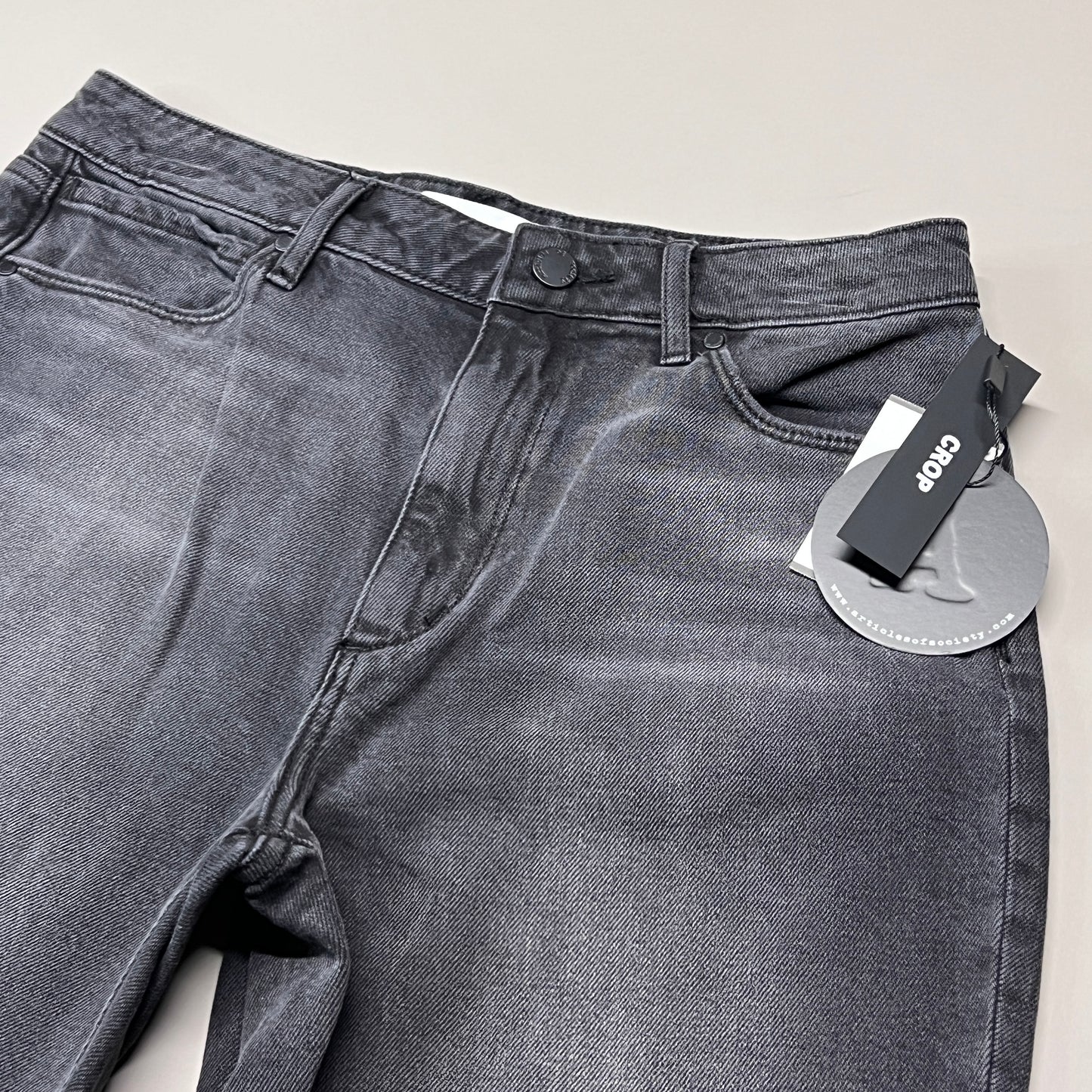 ARTICLES OF SOCIETY Kate Eleele Raw Hem Cropped Jeans Women's Sz 27 Black 4810TQB-720 (New)
