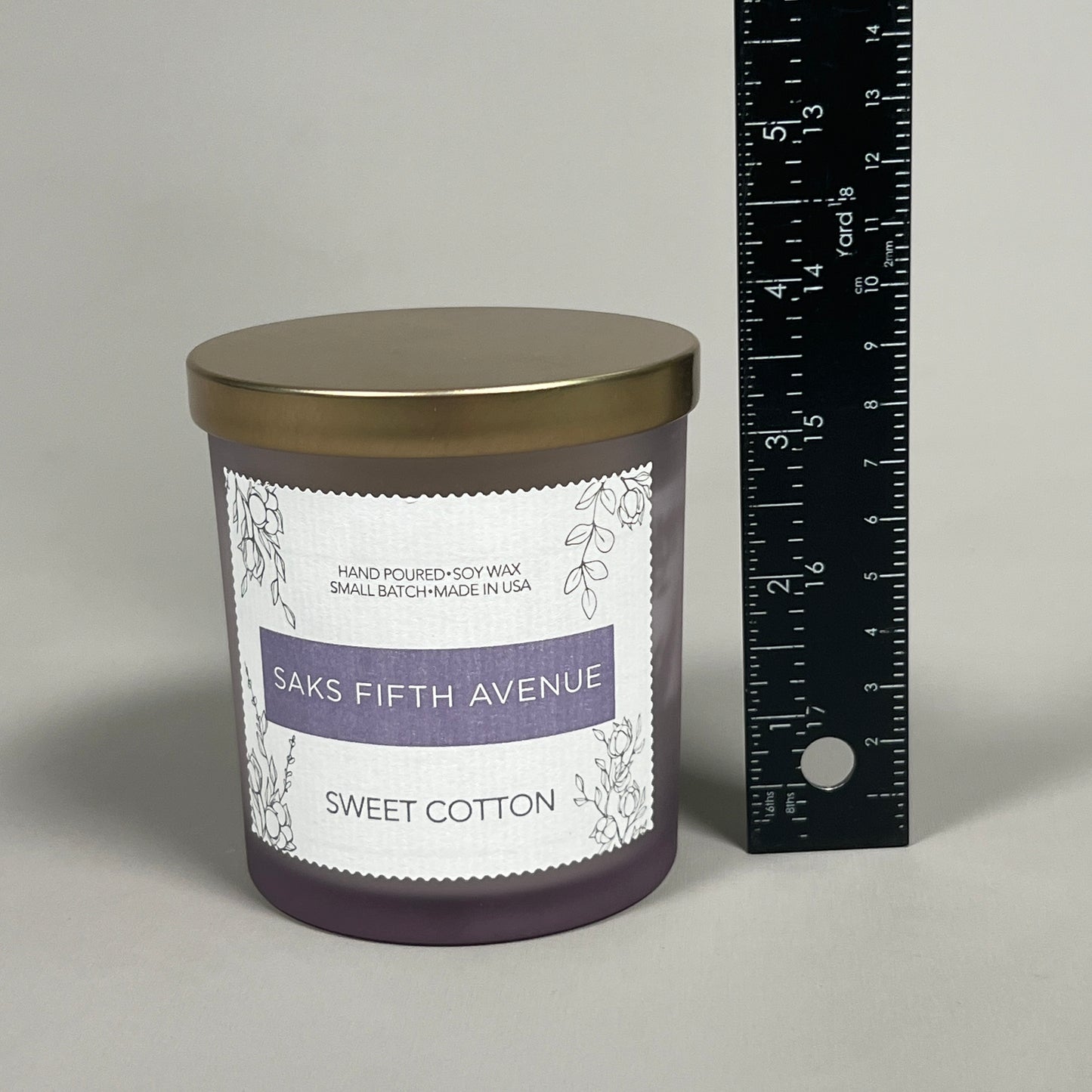 SAKS FIFTH AVENUE Sweet Cotton Hand Poured Soy Wax Candle 8 fl oz (New)
