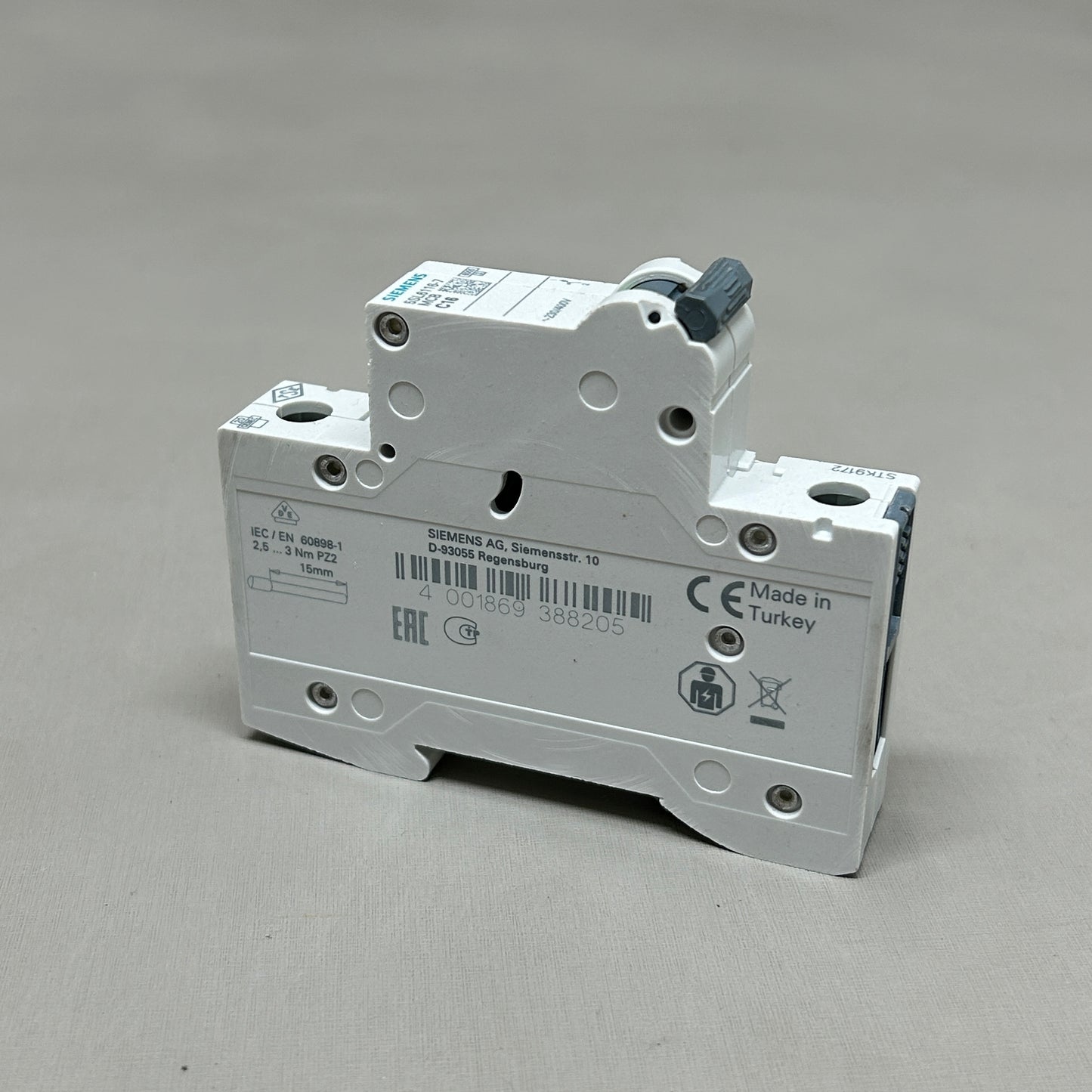 SIEMENS Miniature Circuit Breaker 16 AMP 230-400 VAC Off-White 5SL6116-7 (New)