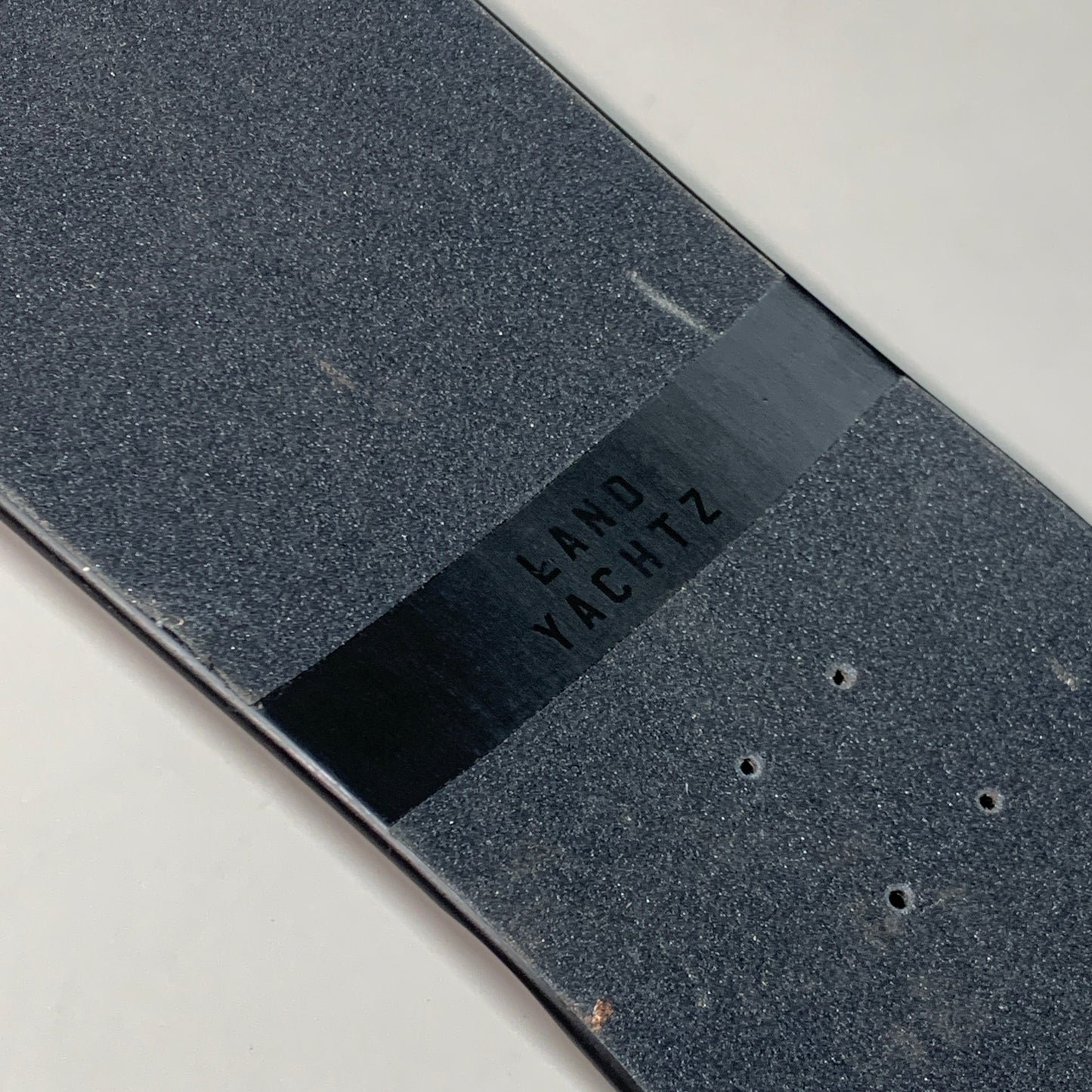 LANDYACHTZ Standard Deck Longboard/Skateboard Canadian Maple Grip Tape Black Fox 31.5"x10" (New Other)