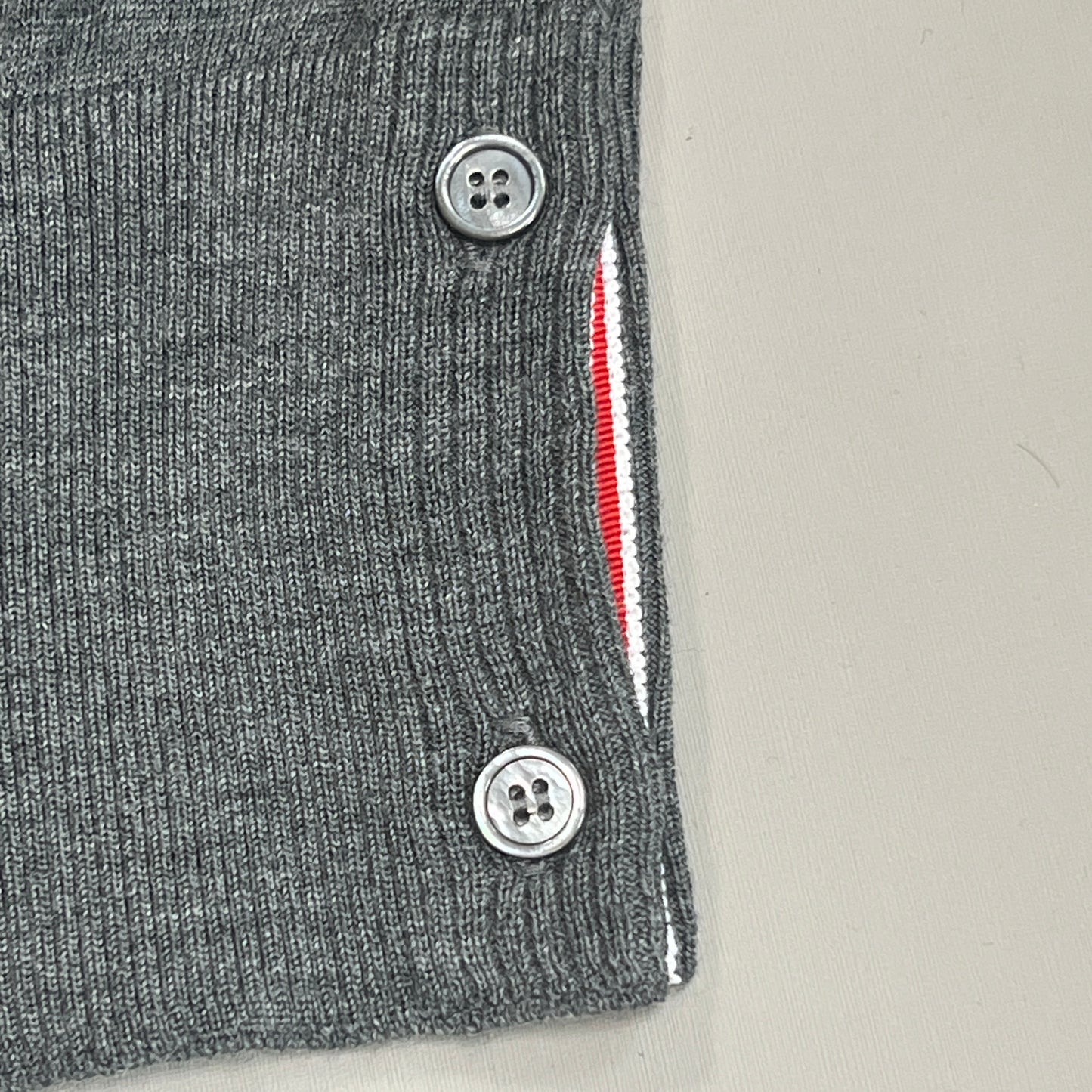 THOM BROWNE Cardigan w/ 4Bar in Sustainable Fine Merino Wool Med Grey Size 4 (New)