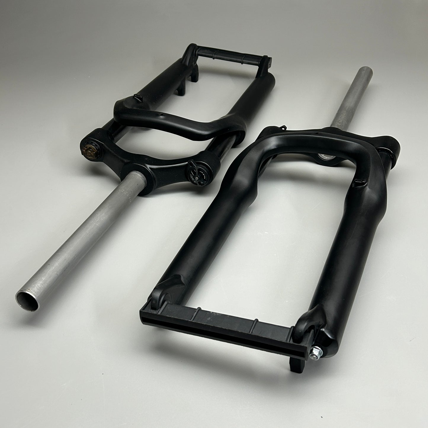 UNBRANDED 2-PACK! Mountain Bike Suspension Forks 18in (New)