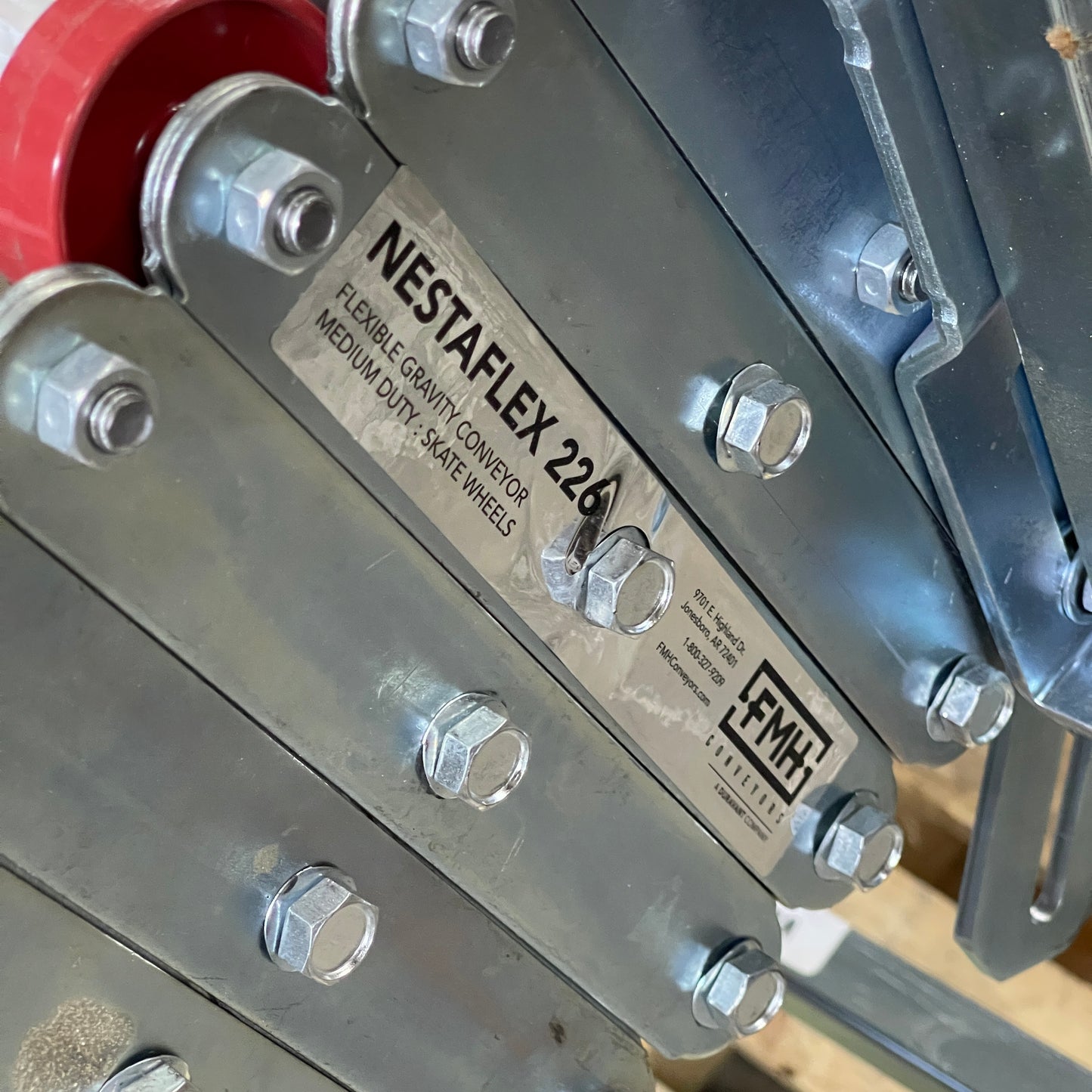 NESTAFLEX Flexible Expandable Gravity Roller Conveyor Medium Duty 22624008N (New)