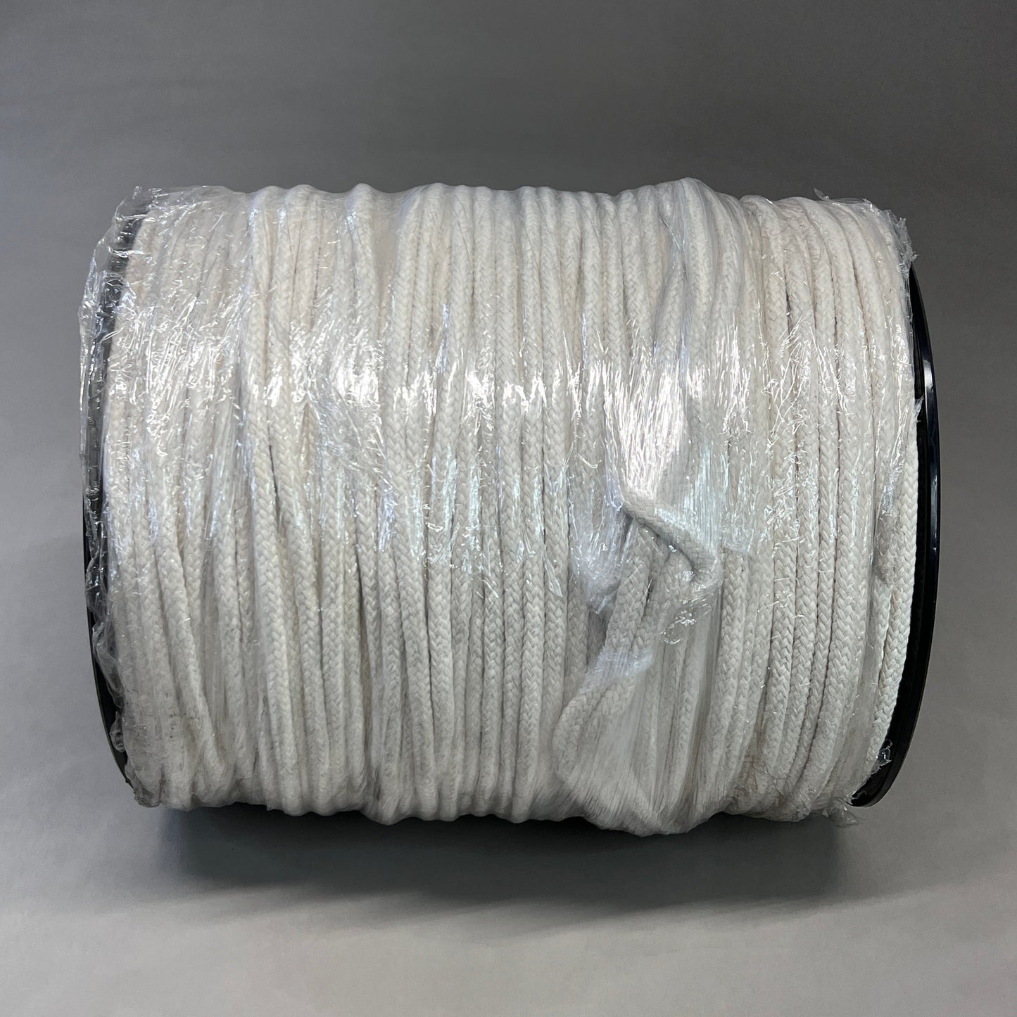 ZA@ UNBRANDED Cotton Rope w/ Nylon Cord Clothesline Rope White +250 ft (New) C