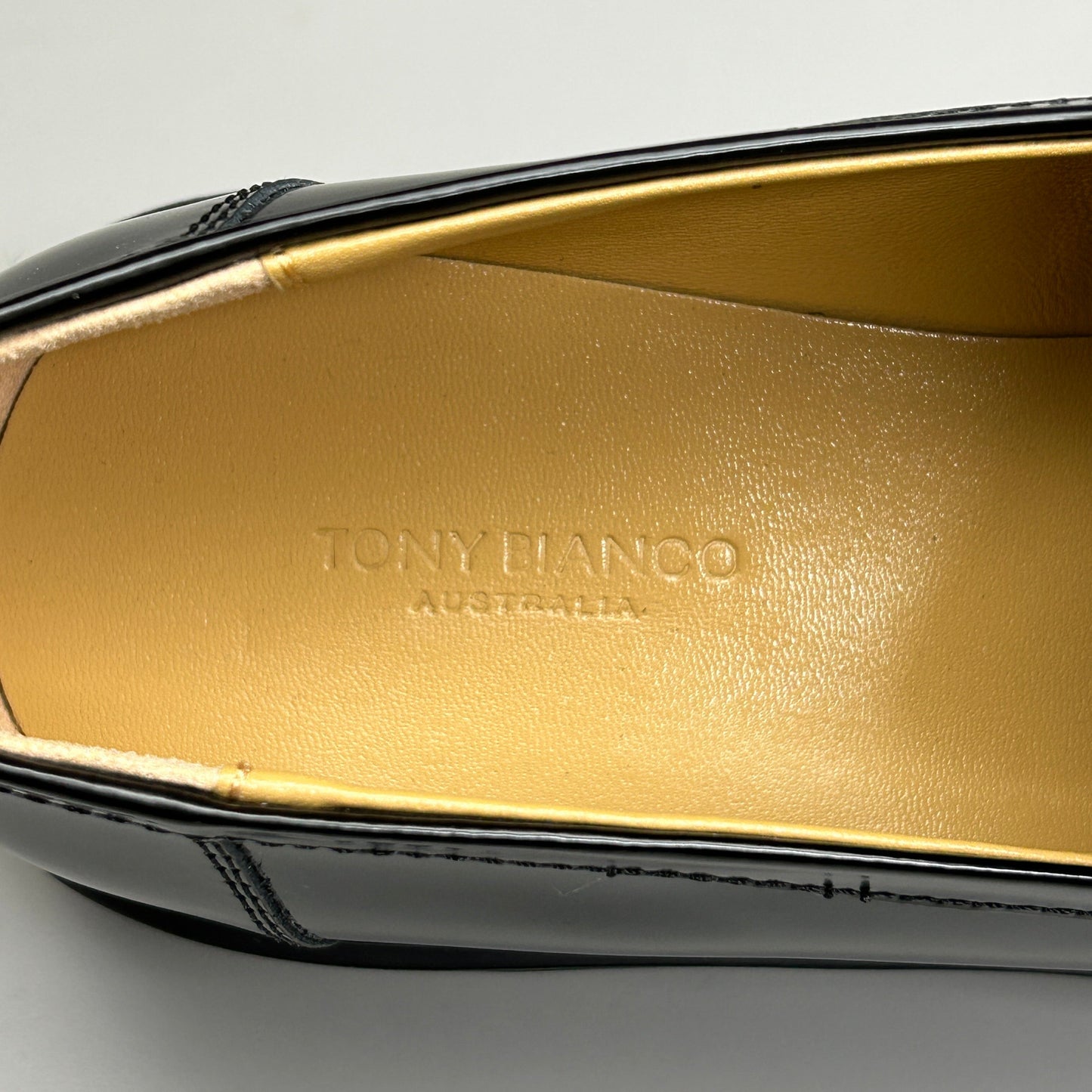 TONY BIANCO Wiz Black Hi Shine Casual Shoes Women's Sz 6 (New)