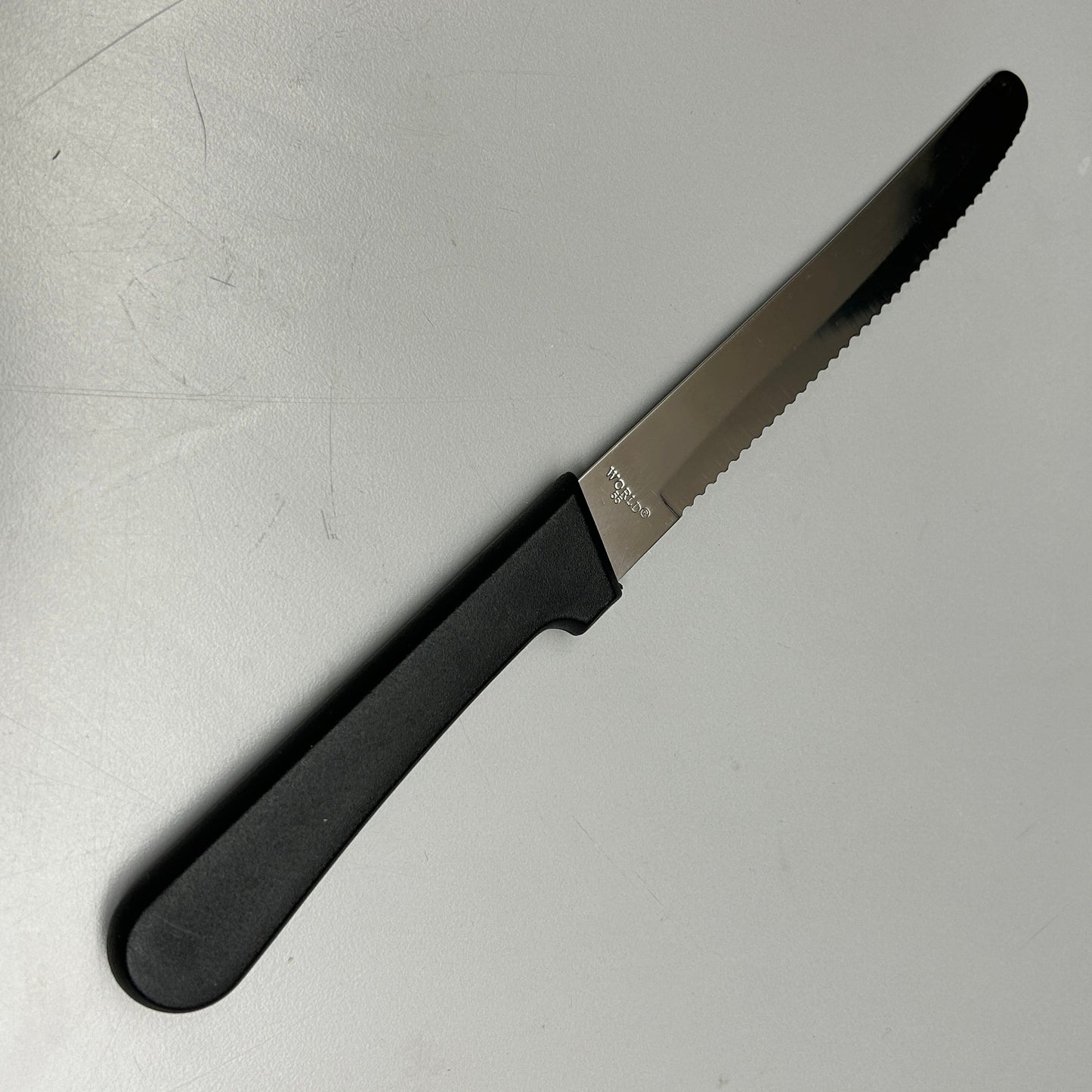 WORLD TABLEWARE 12-PCK! Plastic Handle Round Tip Steak Knives 8 3/4 Inch Black (New)