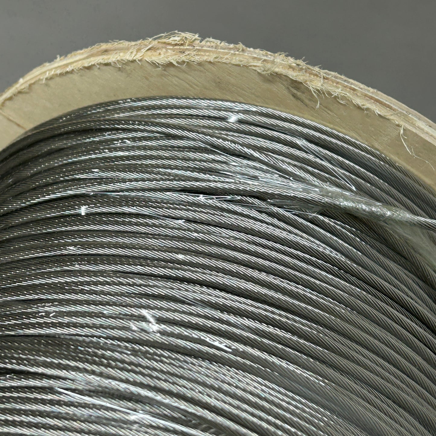 VEVOR T316 Stainless Steel Cable, 1/8'' x 1000 ft (New)