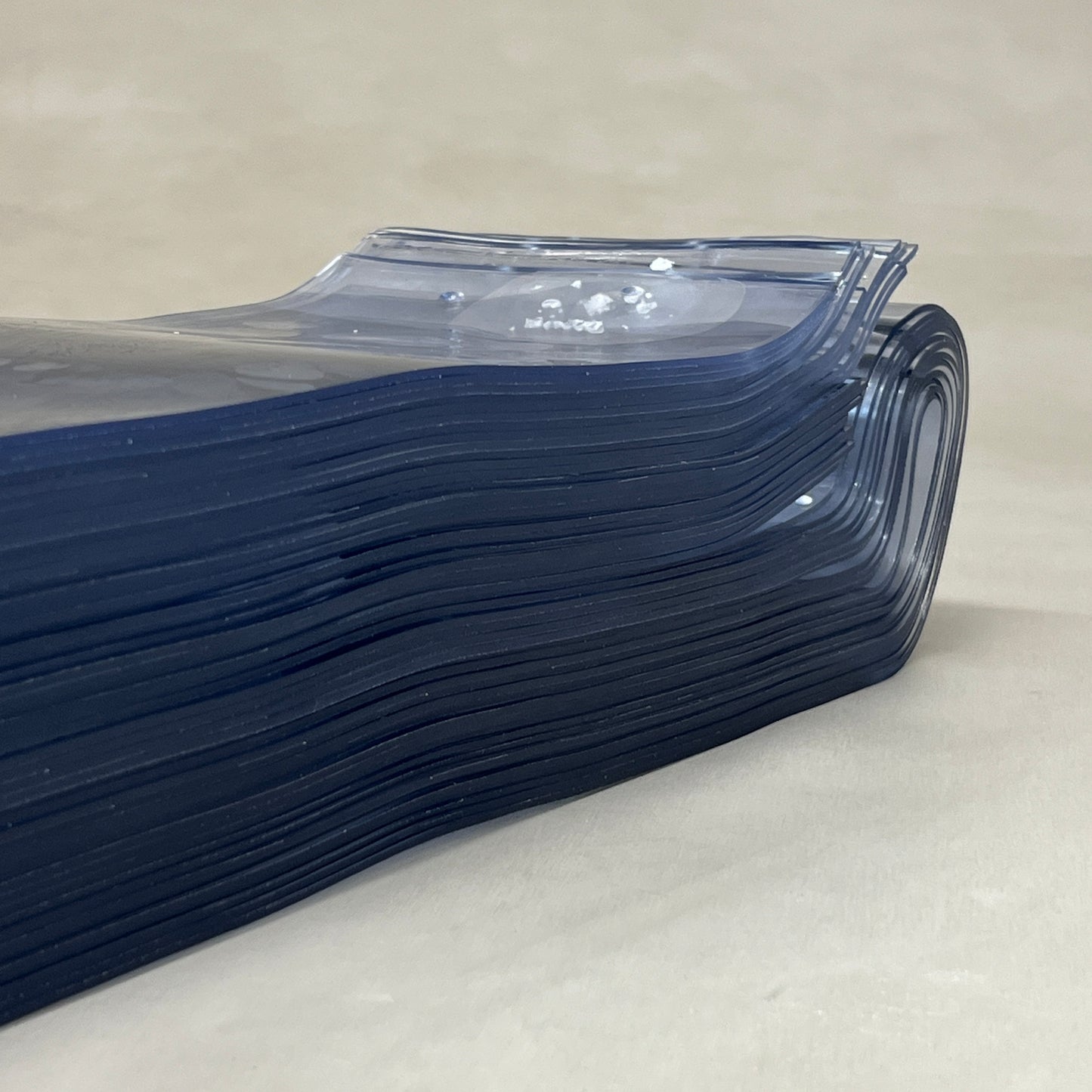 VEVOR 12pcs Plastic Curtain Strips, 48" X 84" 0.08"thick 50% Overlap (New)