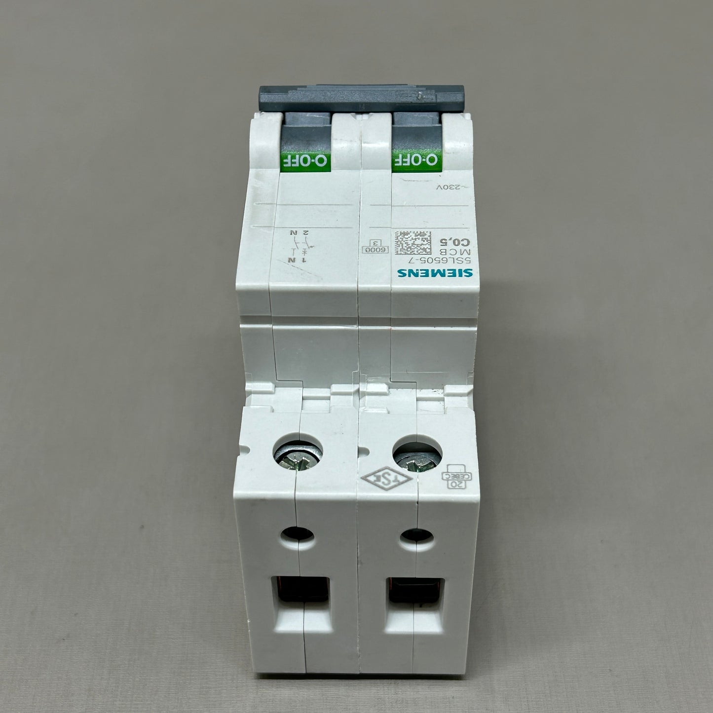 SIEMENS Miniature Circuit Breaker 230 V 6KA Off-White 5SL6505-7 (New)