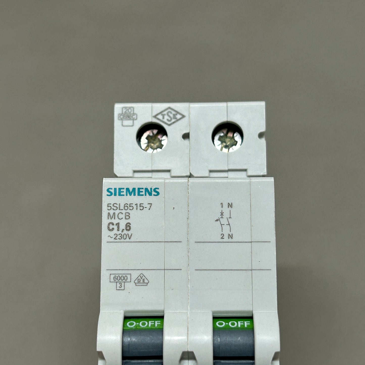 SIEMENS Miniature Circuit Breaker 230V 6KA Off-White 5SL6515-7 (New)
