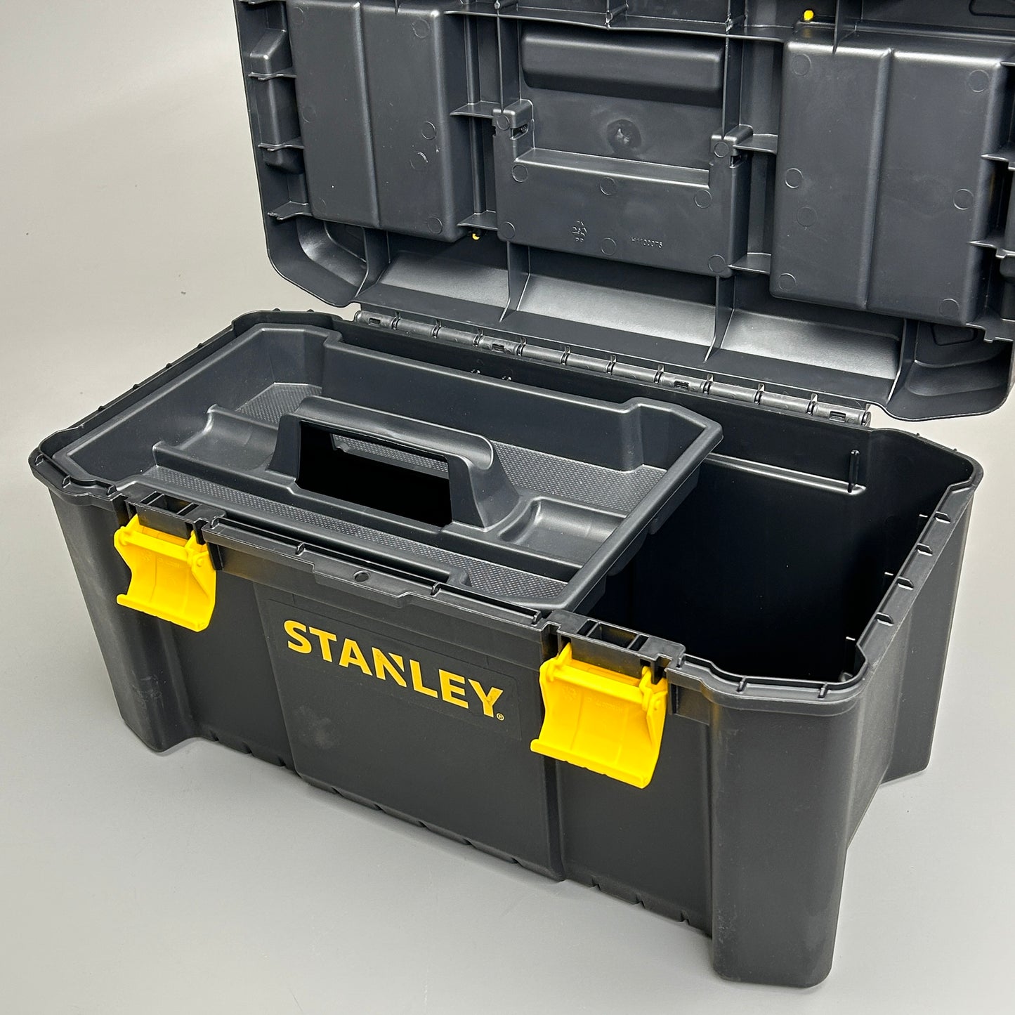 STANLEY 19" Essential Toolbox With Lid Organizers Black/Yellow STST19331 (New)