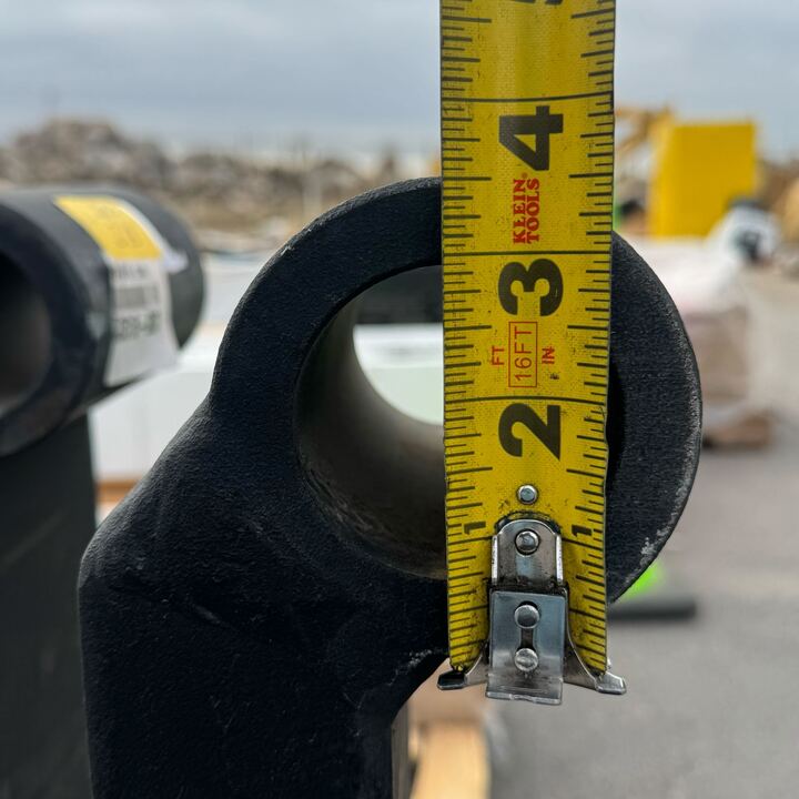 Z@ UNBRANDED Heavy-duty Forklift Forks 96”x6”x2.5”