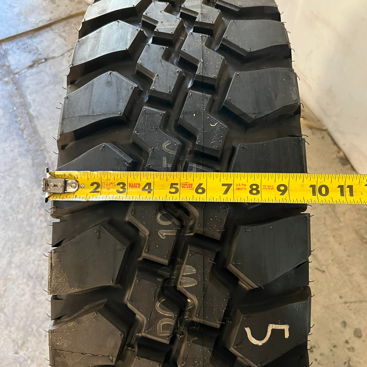 BFGOODRICH Baja T/A Tire 37x12.50 R16.5 LT - DOT: BF9F