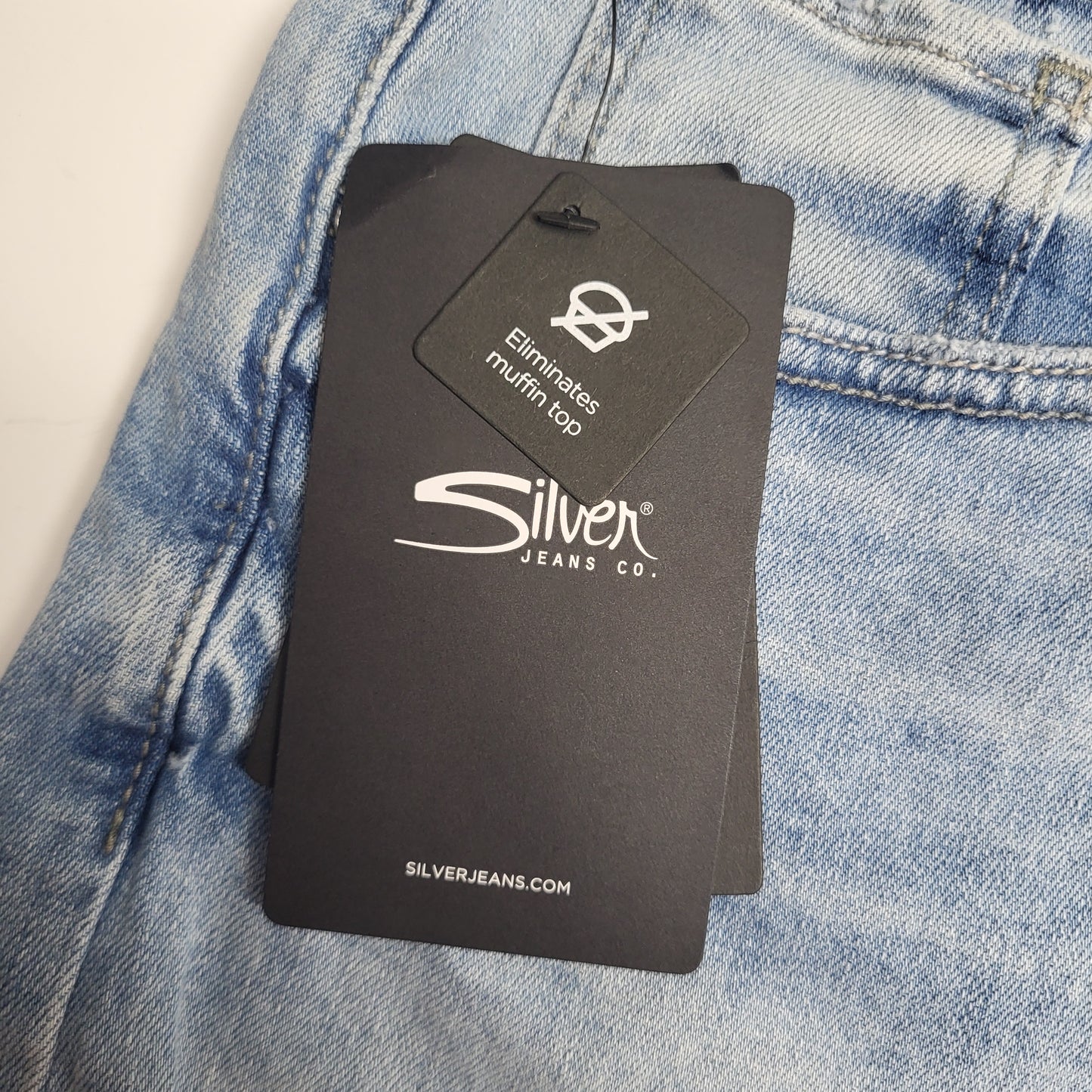 SILVER JEANS CO. Boyfriend Short Eco-Friendly Sz 32/4 Indigo L53623EAF172