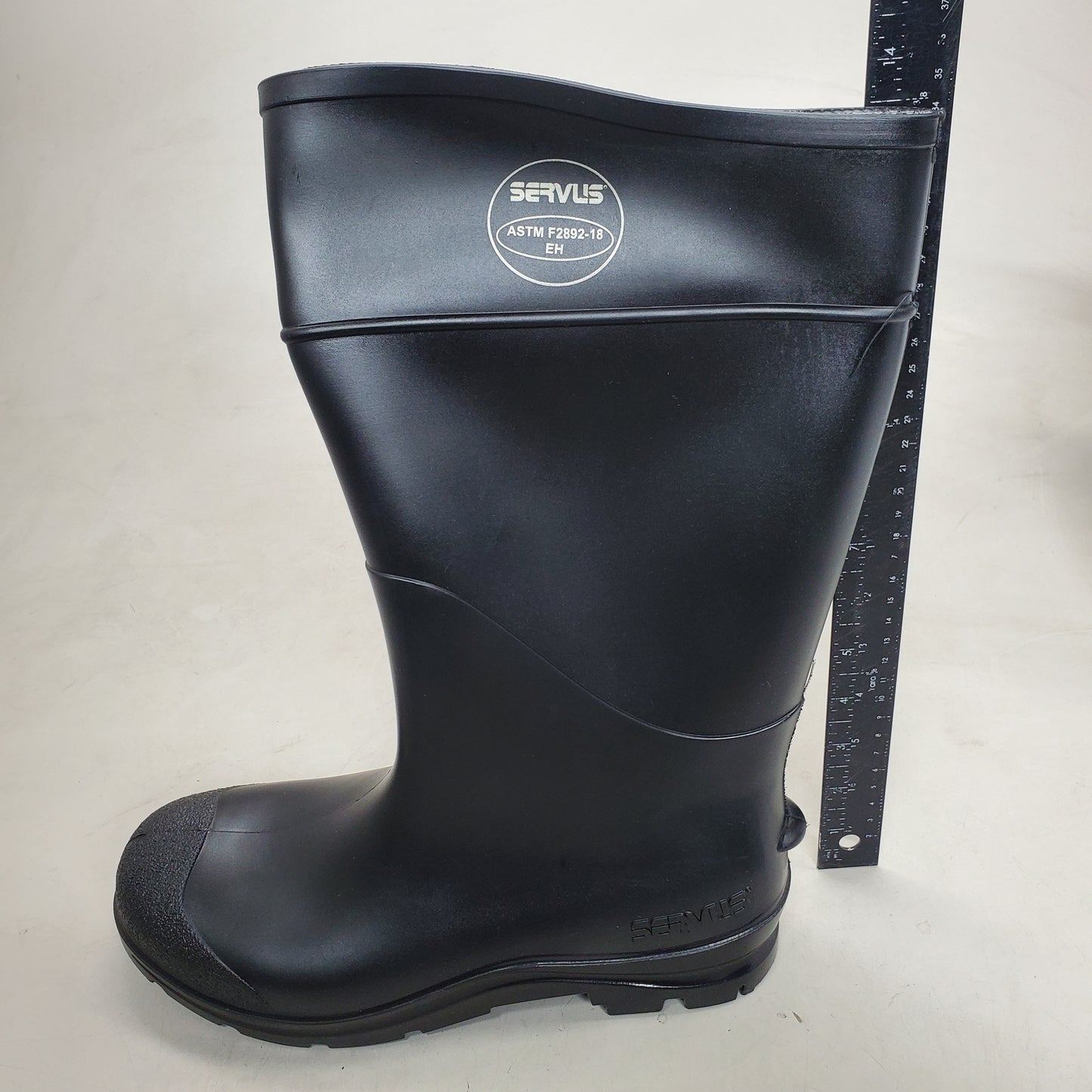 SERVUS Pull On Knee Shaft Plain Toe PVC Work Boots 12" High Men's SZ 9 Black 18822