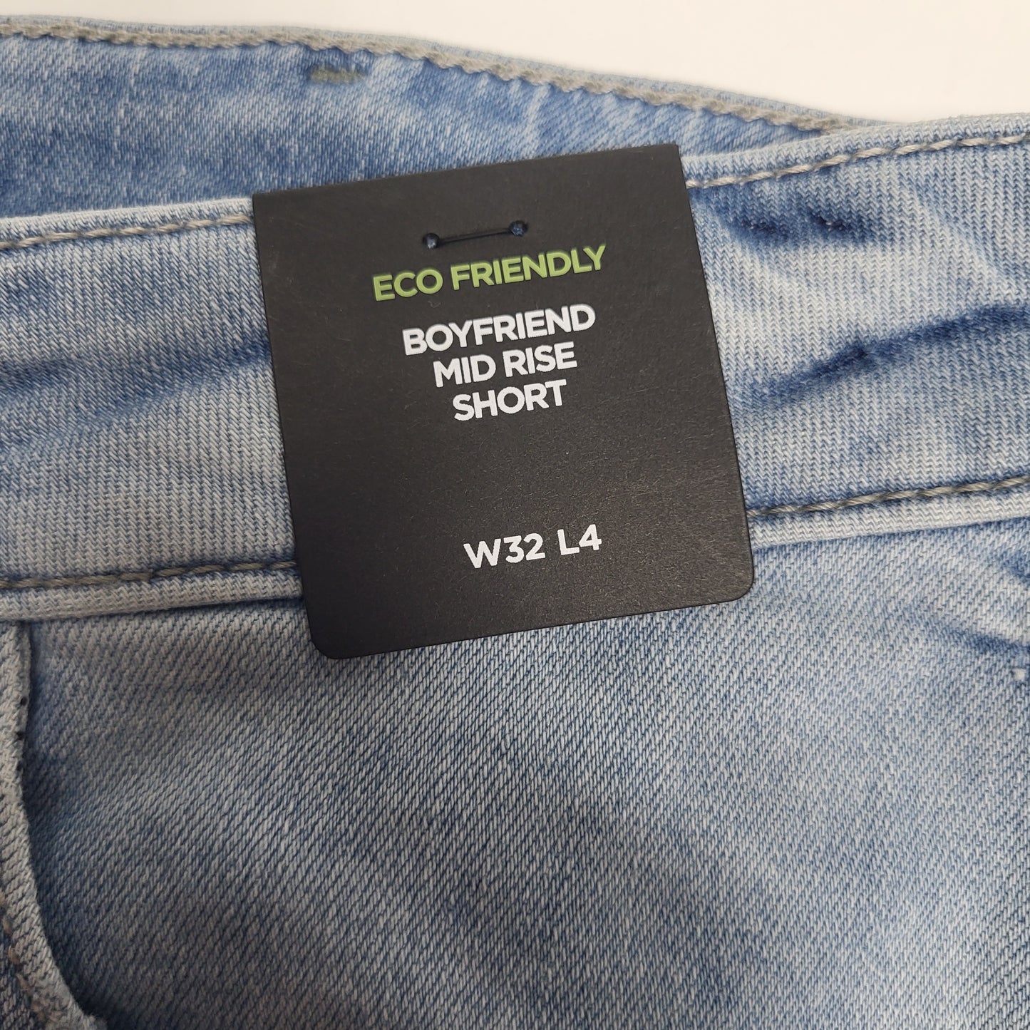 SILVER JEANS CO. Boyfriend Short Eco-Friendly Sz 32/4 Indigo L53623EAF172