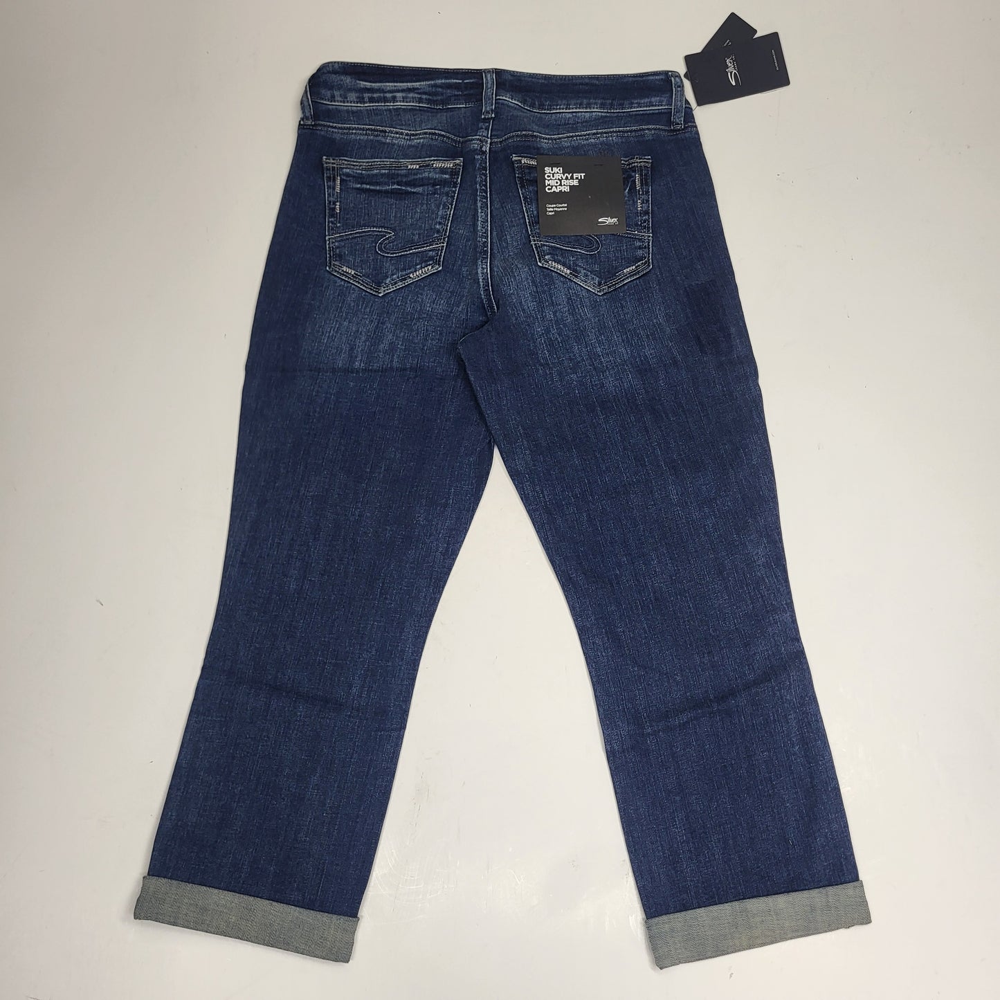 SILVER JEANS CO Suki Curvy Fit Mid Rise Capri Sz 25/23.5 Indigo L43916SCV389