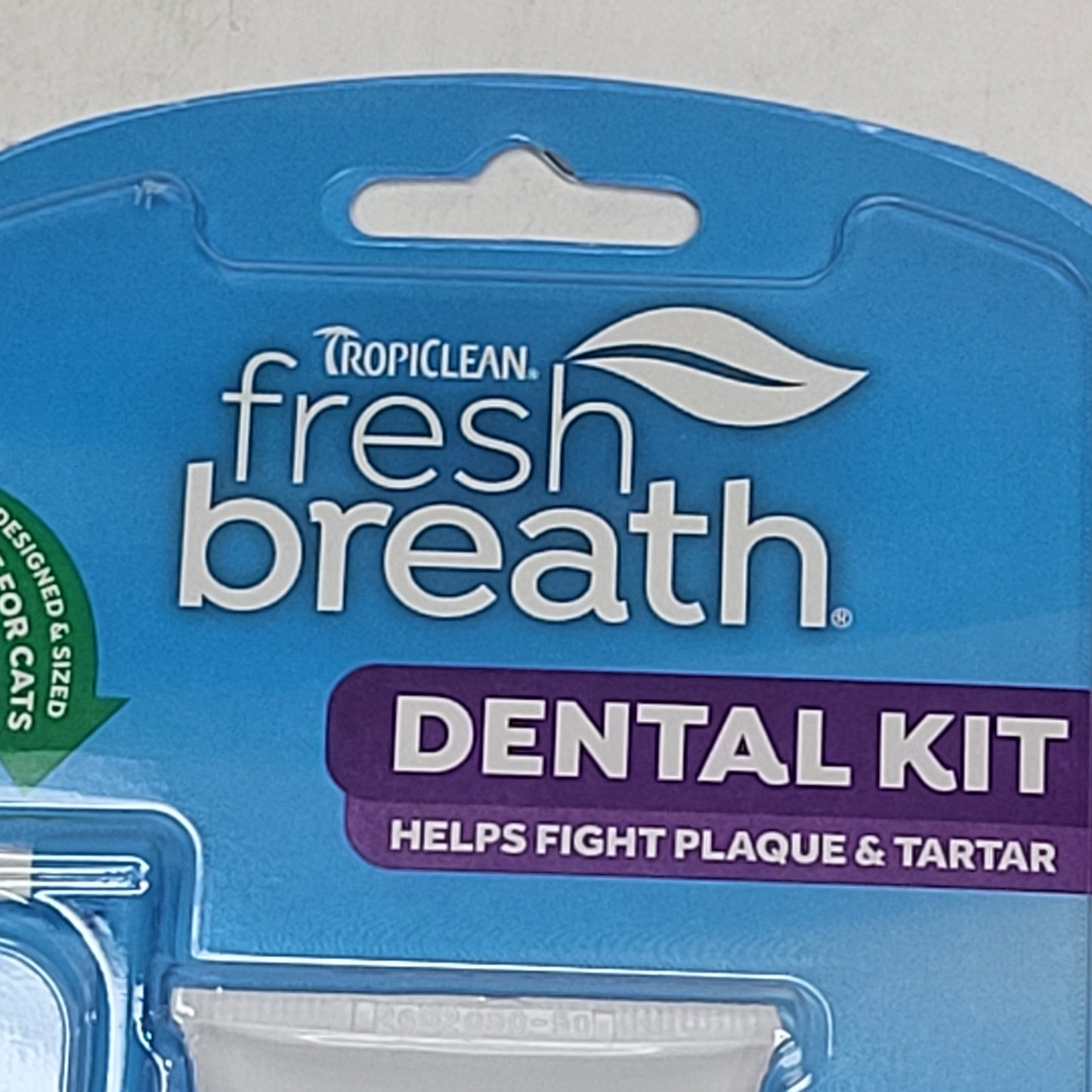 TROPICLEAN Fresh Breath Cat Dental Kit Chicken Flavor 2.5 oz