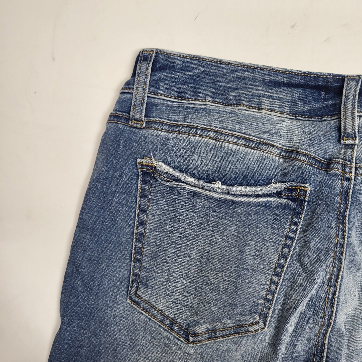 SILVER JEANS CO. Suki Curvy Fit Skinny Leg Eco Friendly Sz 31/29 Light Indigo