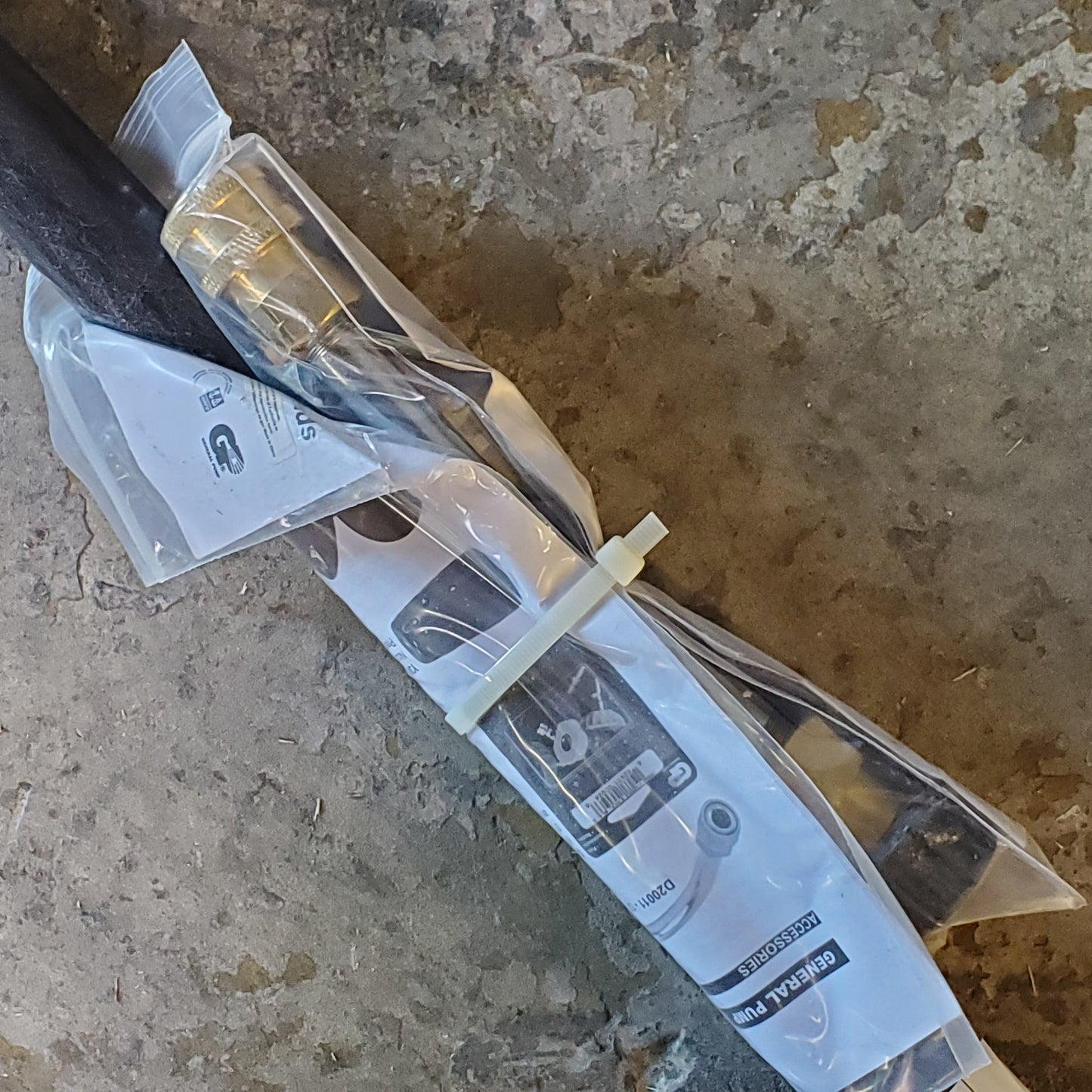 GENERAL PUMP Fiberglass/Aluminum Telescoping Wand 10.5 Gpm 4000 Psi 12' DLTG12