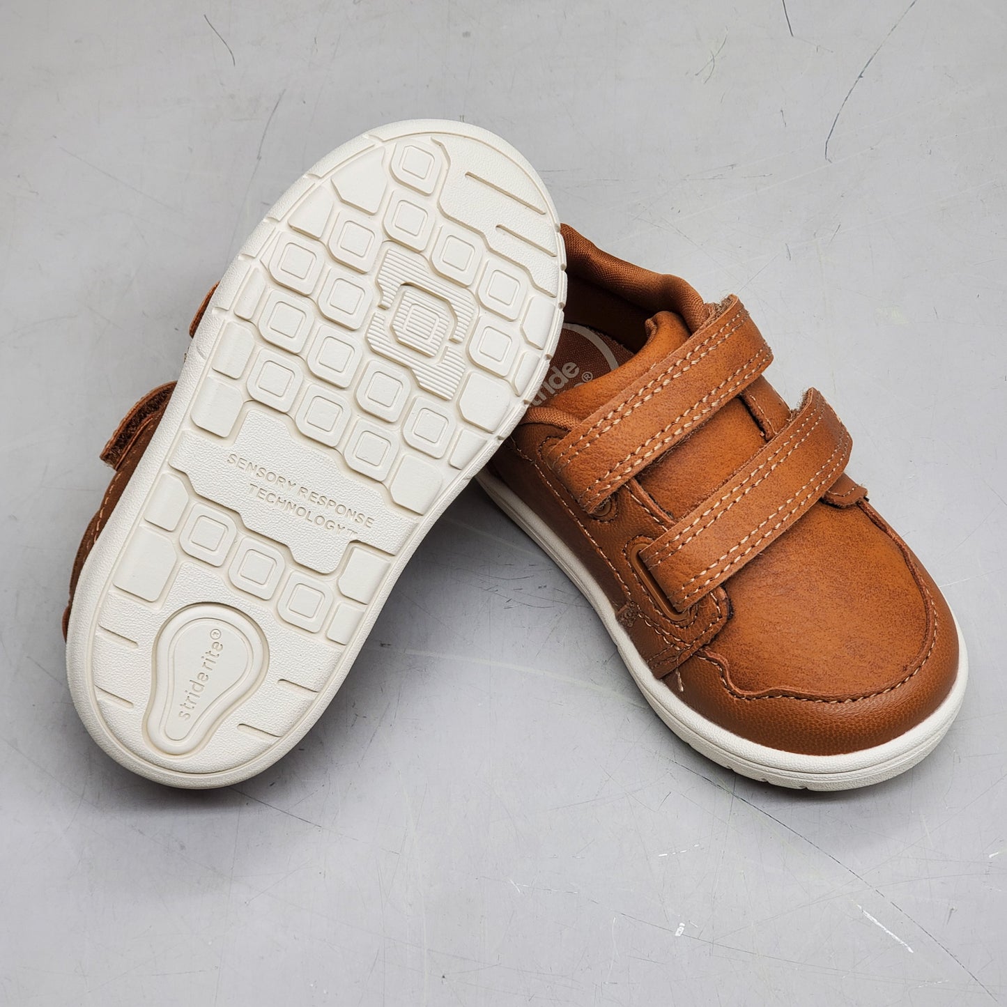 STRIDE RITE SRT Alfredo Sneaker Shoes Toddler SZ 9.5M Tan BB044901
