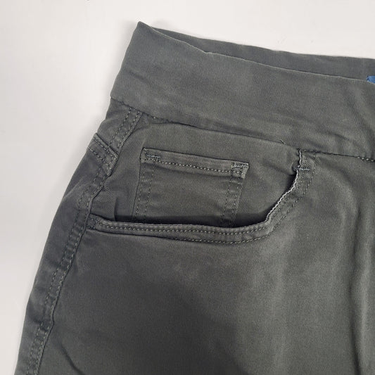 JAG On-the-go Mid Rise Pull-On Skort Womens Sz 5 Olive J3101AWL617