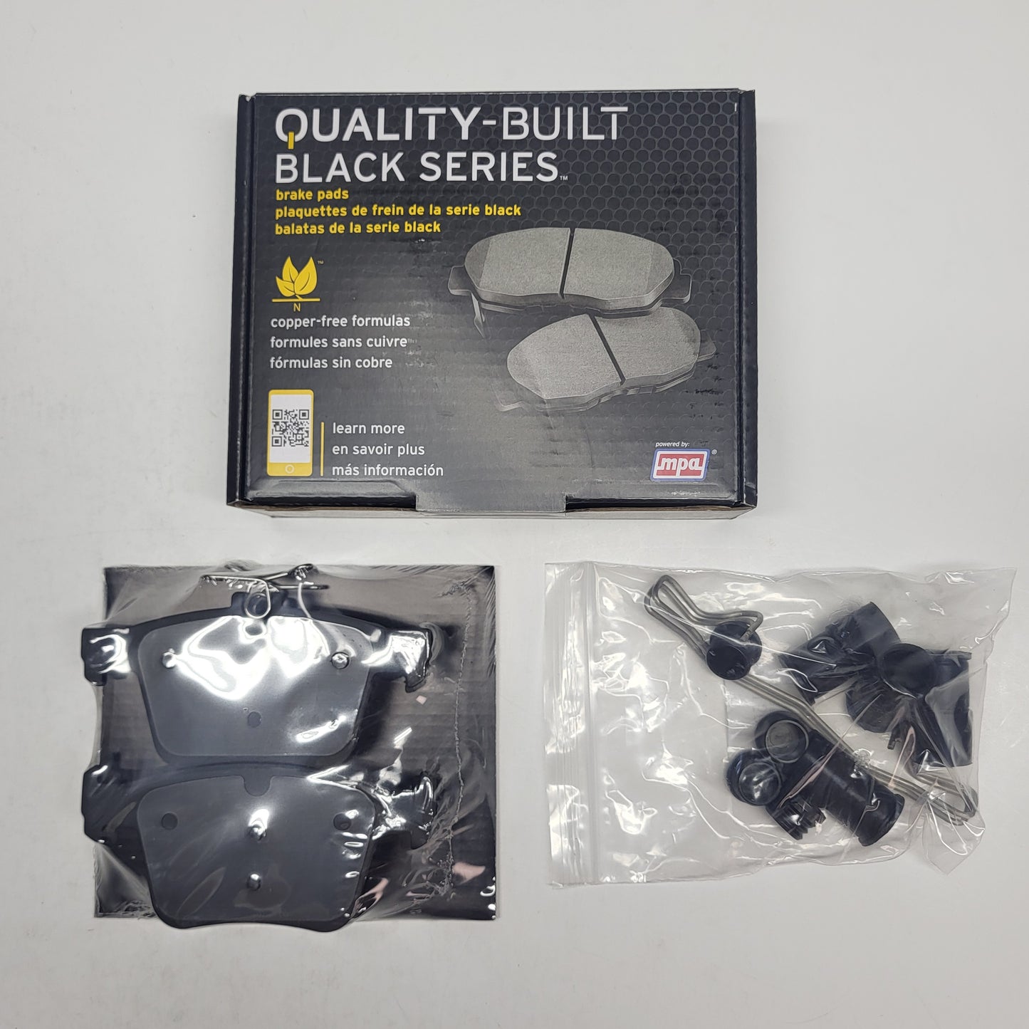 QUALITY-BUILT Ceramic Disc Brake Pad Set Black Rear 1003-1761C