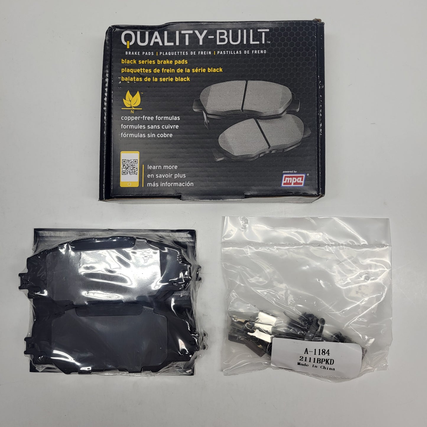 QUALITY-BUILT Ceramic Disc Brake Pad Set Black Front 1003-1211C