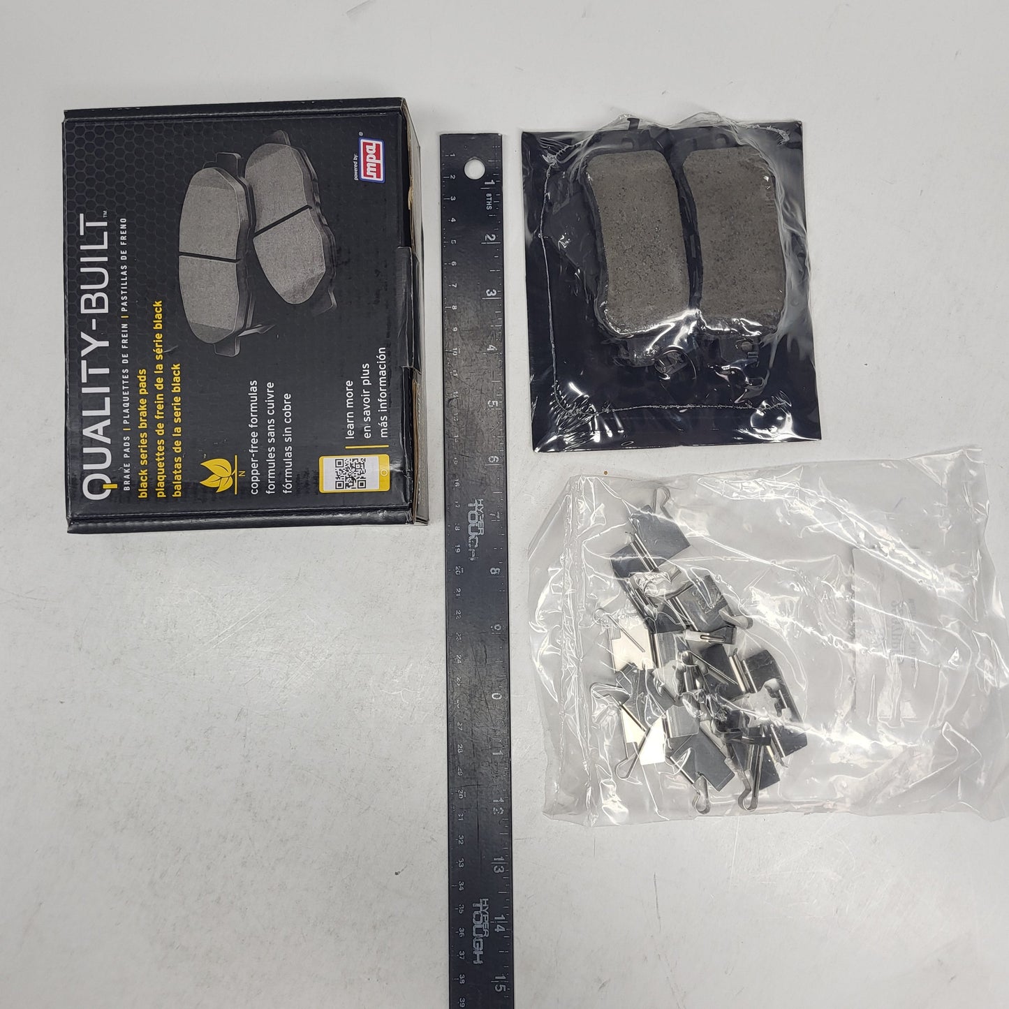 QUALITY-BUILT Ceramic Disc Brake Pad Set Black Rear 1003-1624C