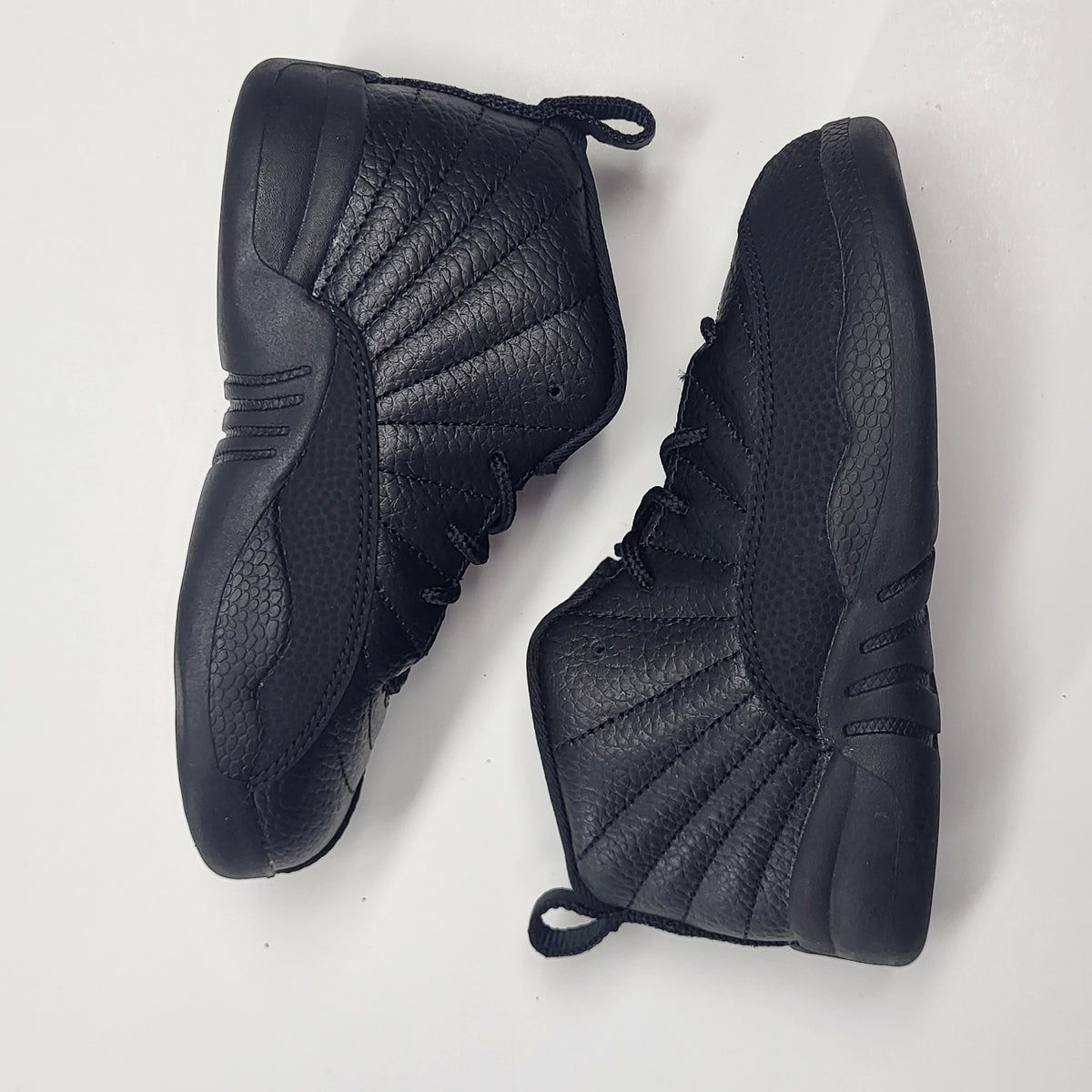 NIKE Jordan 12 Retro Bloodline Kids Sz 10C Black/Varsity Red 151186 003