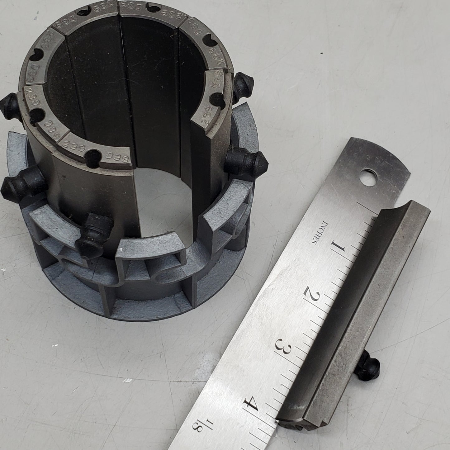 GATES Uniflex Hydraulik Gmbh Mcx Die Set W/ Extra Holder 239 D39 51.3 For Hose Crimper