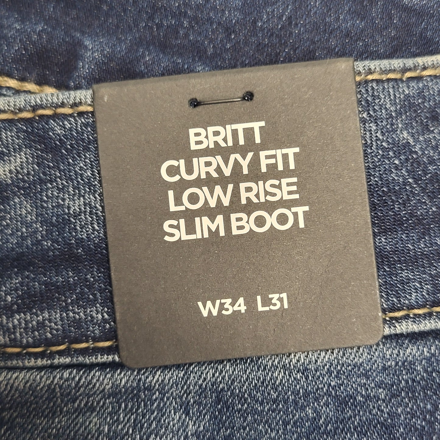 SILVER JEANS CO. Britt Curvy Fit Low Rise Slim Boot Sz 34/31 Indigo L90601CVS337