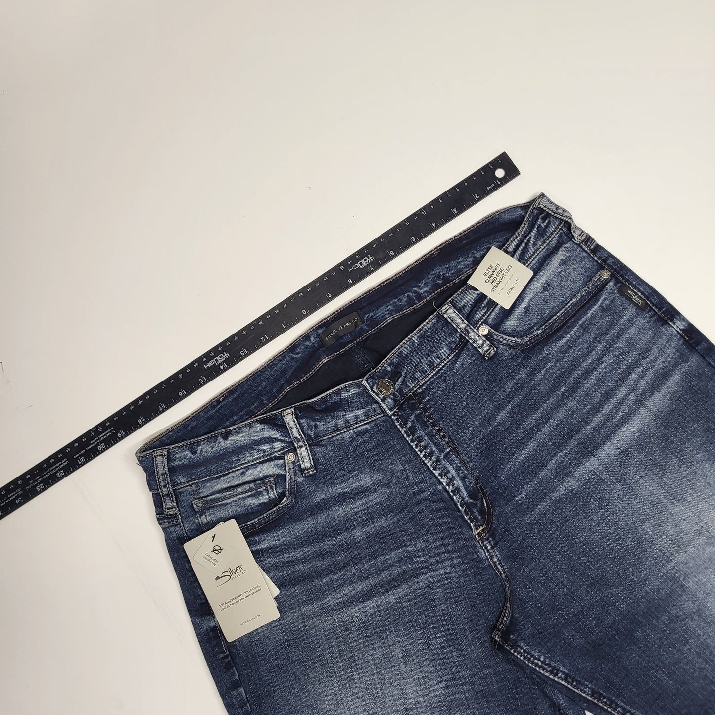 SILVER JEANS CO Silver Jeans Co. Mid-rise Straight Leg Jeans Women's Sz 18 Indigo W03403edb328