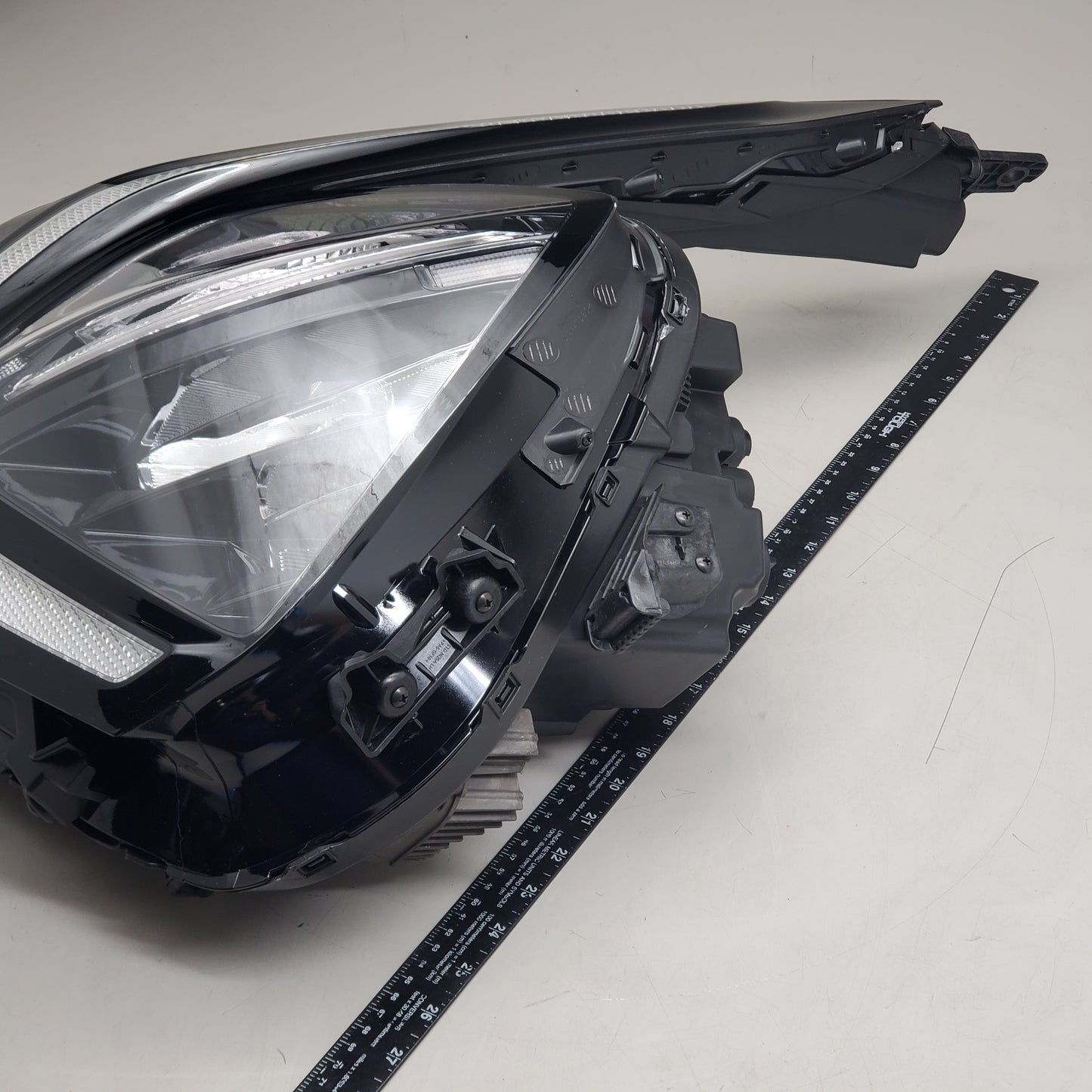 KIA Genuine Left Hand Lamp Headlight Sportage 2023-24 92101-DW000