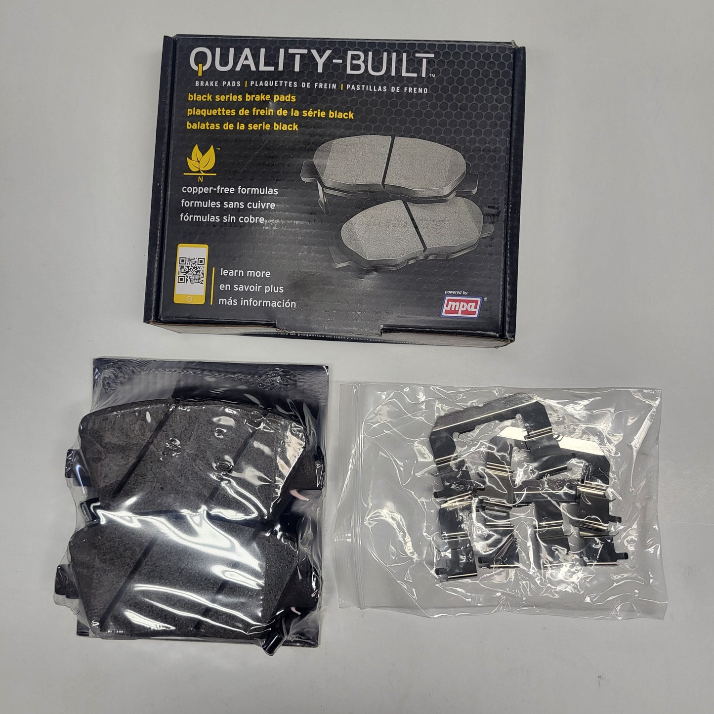 QUALITY-BUILT Ceramic Disc Brake Pad Set Black Front 1003-1432C