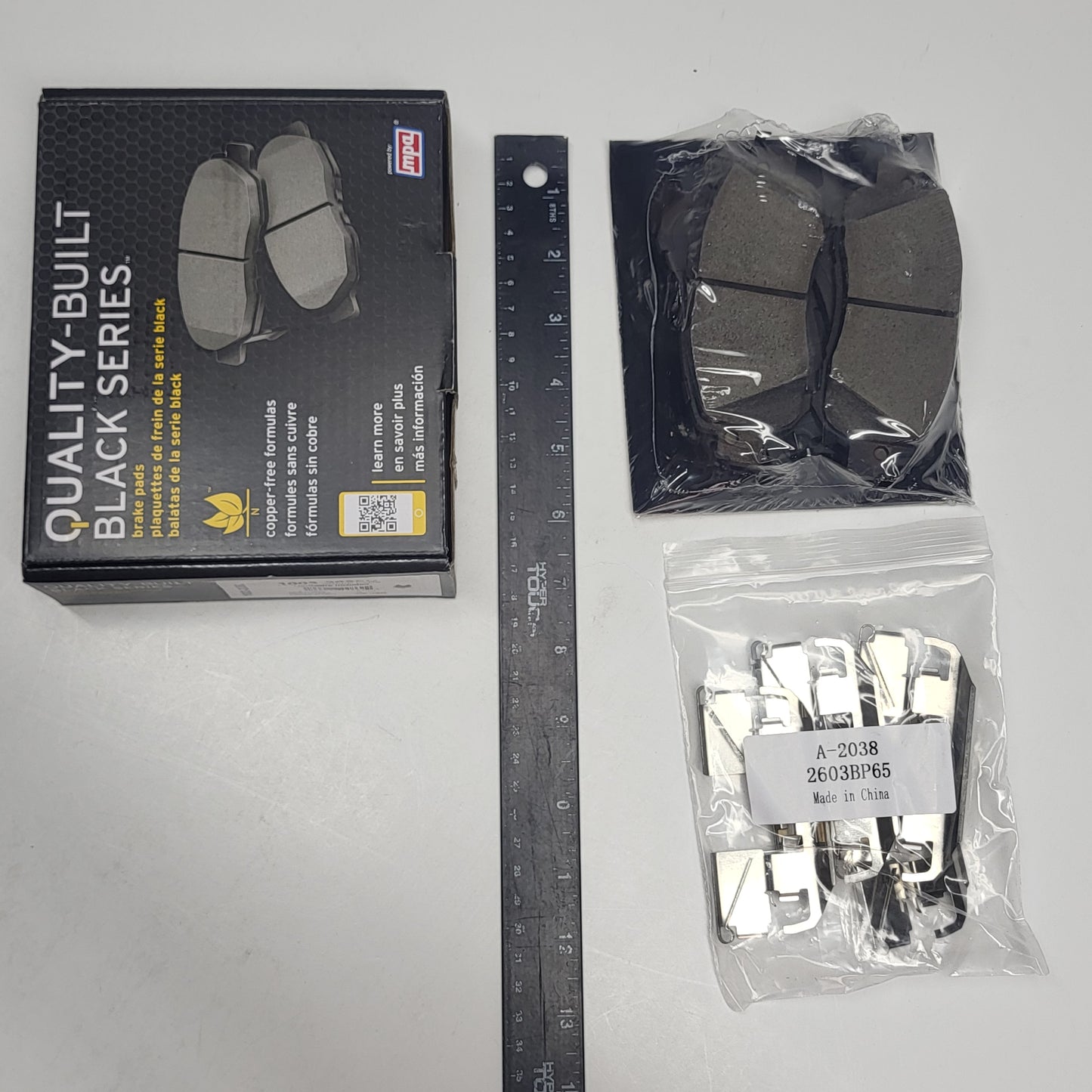 QUALITY-BUILT Ceramic Disc Brake Pad Set Black Front 1003-2038C