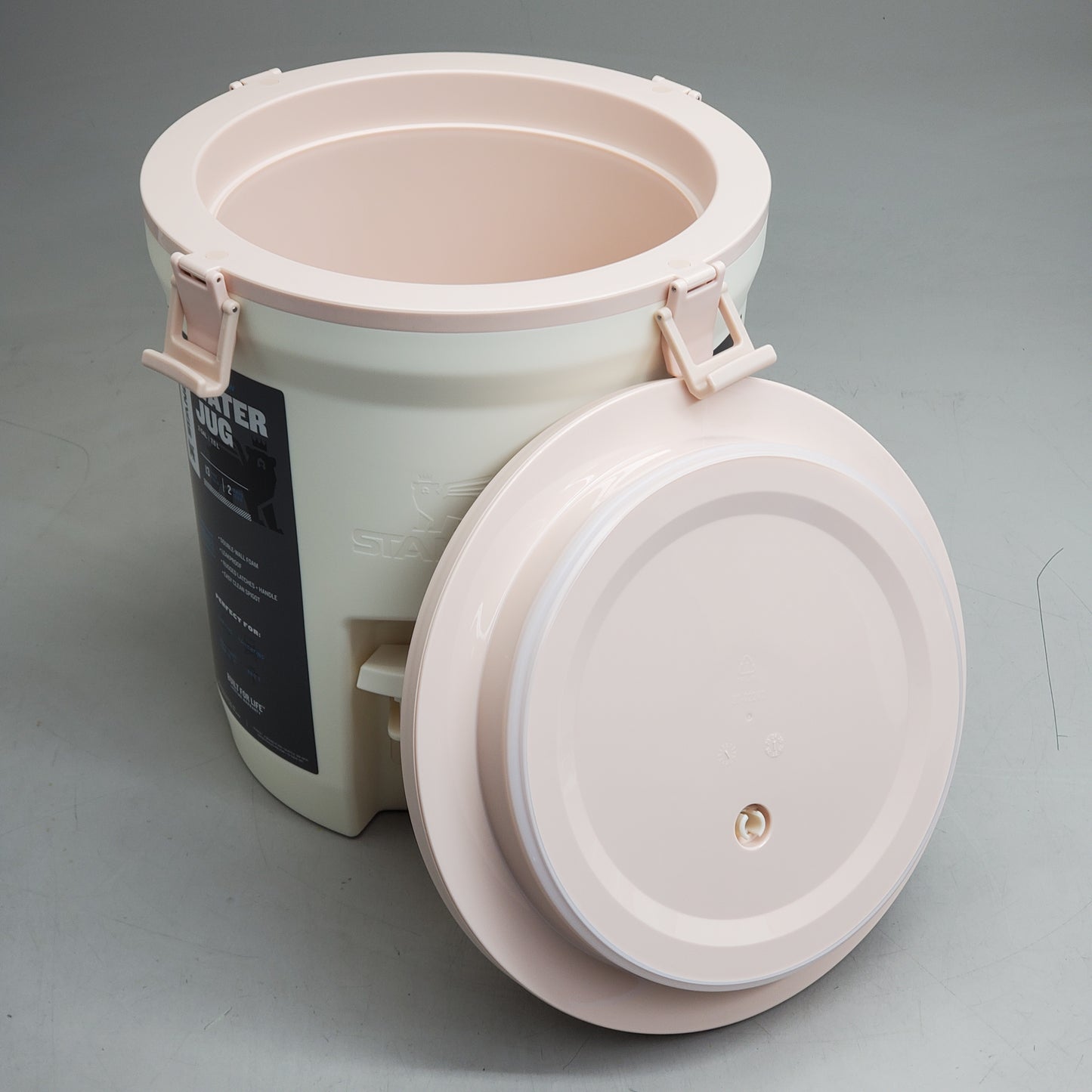 STANLEY Fast Flow Water Jug Dispenser Insulated Beverage Cooler 2 Gal Cream 10-01938-075