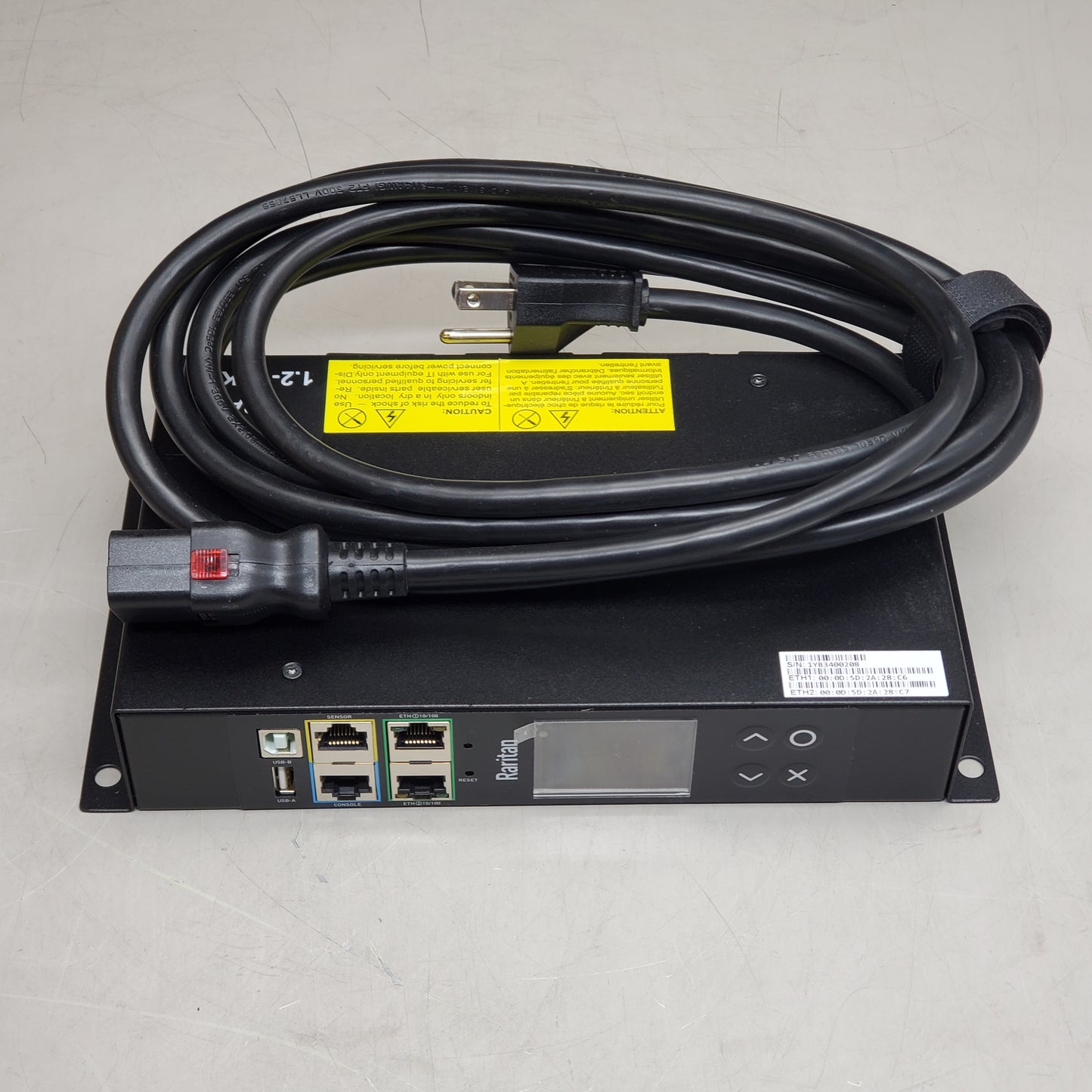 RARITAN Power Distribution Unit Rack Mount 120v 12a 4 Outlets PXO-2402R
