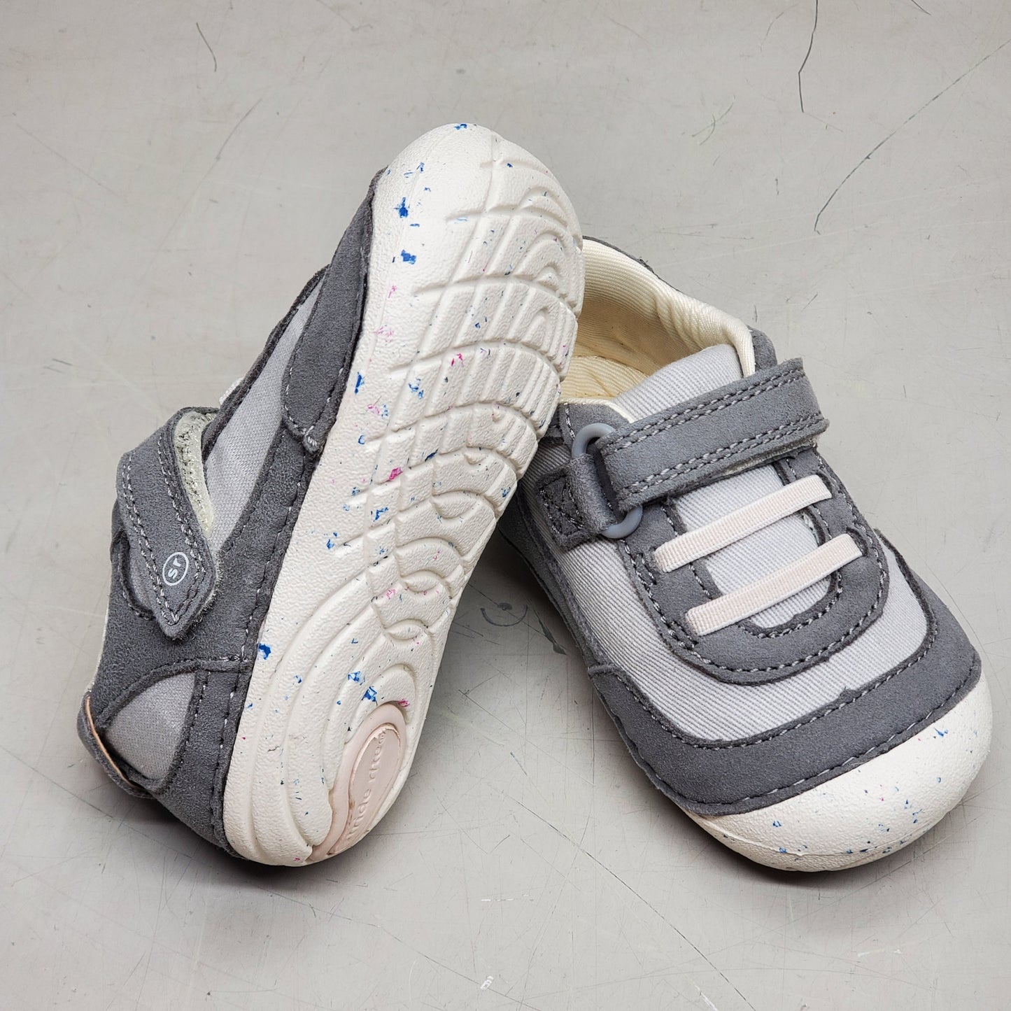 STRIDE RITE SM Sprout Sneaker Shoes Toddler SZ 4W Light Grey BB033004