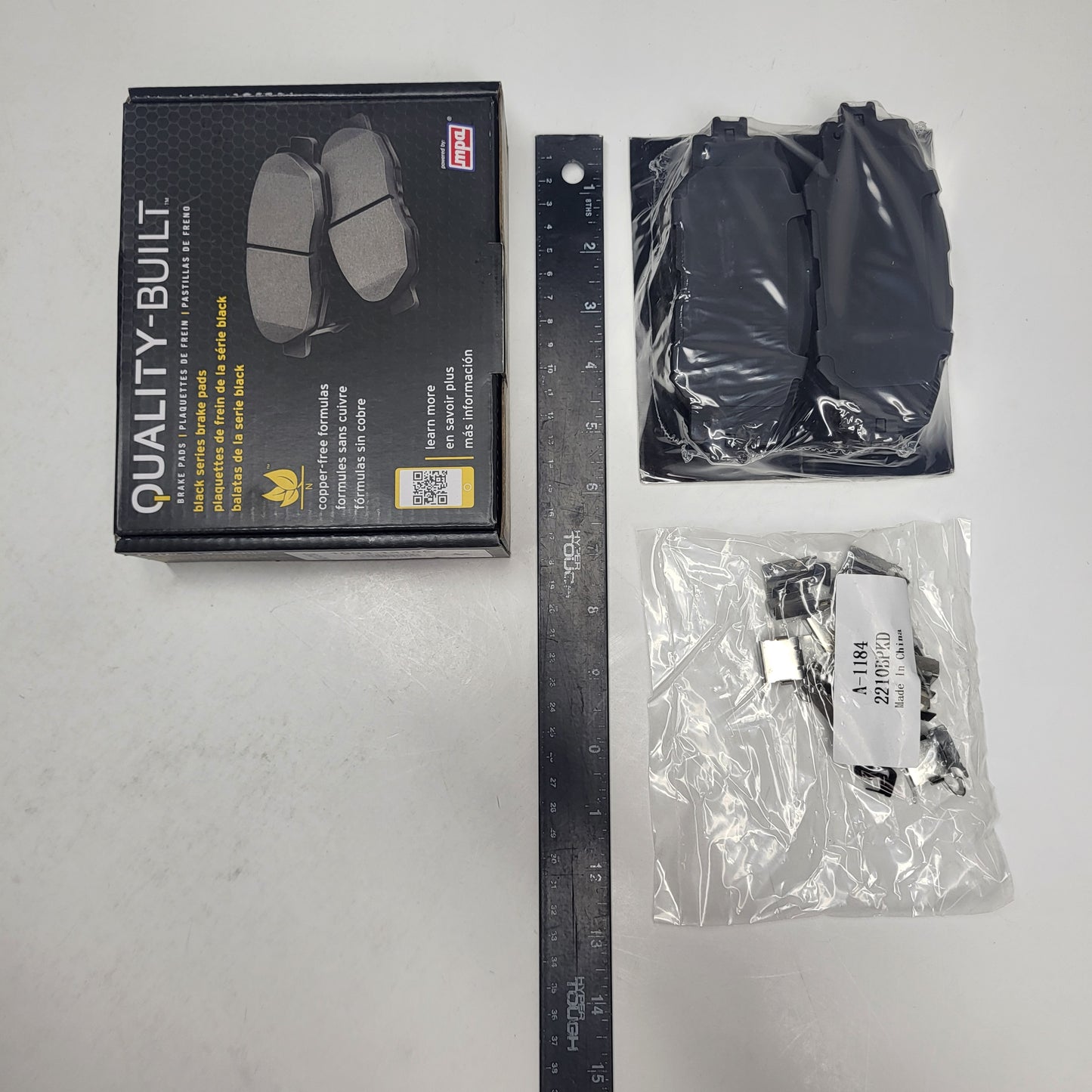 QUALITY-BUILT Ceramic Disc Brake Pad Set Black Front 1003-1210C