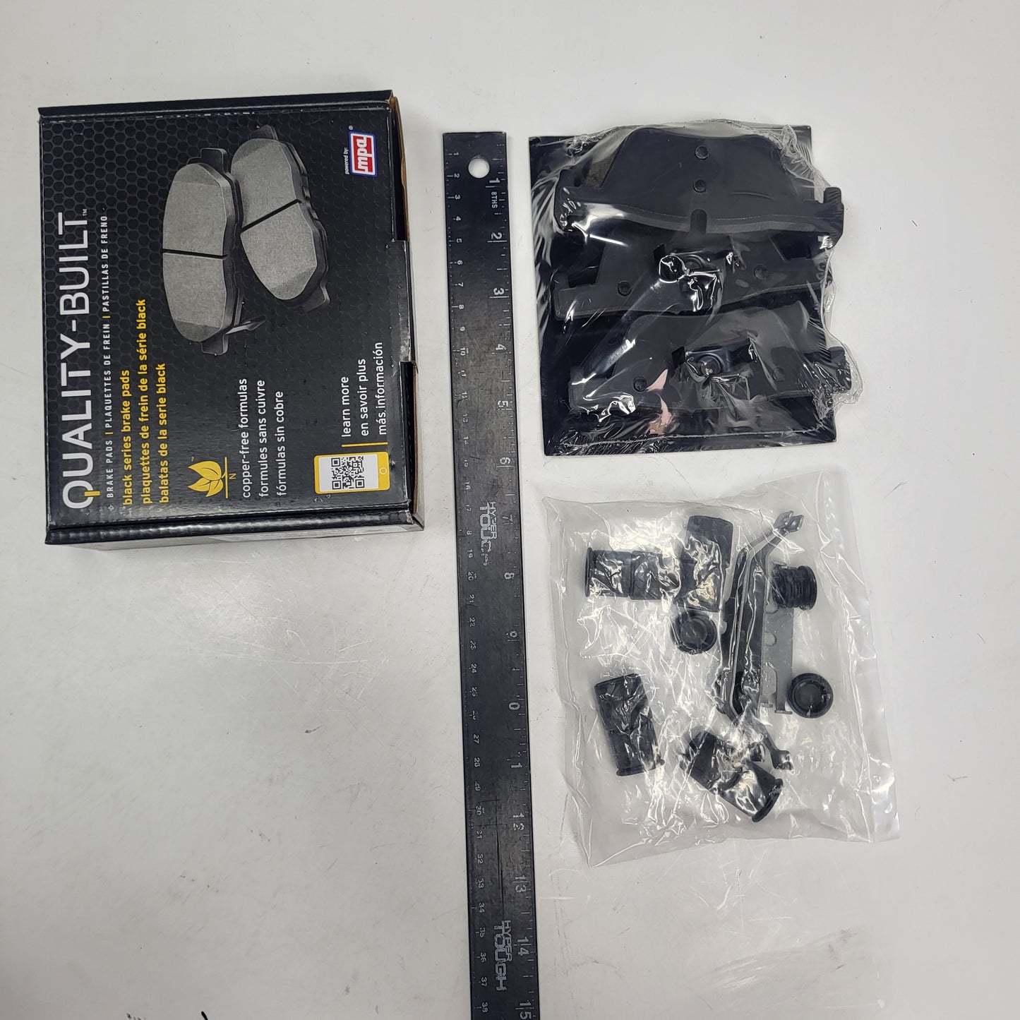 QUALITY-BUILT Ceramic Disc Brake Pad Set Black Rear 1003-1613C