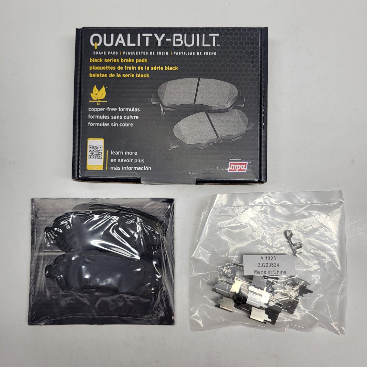 QUALITY-BUILT Ceramic Disc Brake Pad Set Black Rear 1003-1325C
