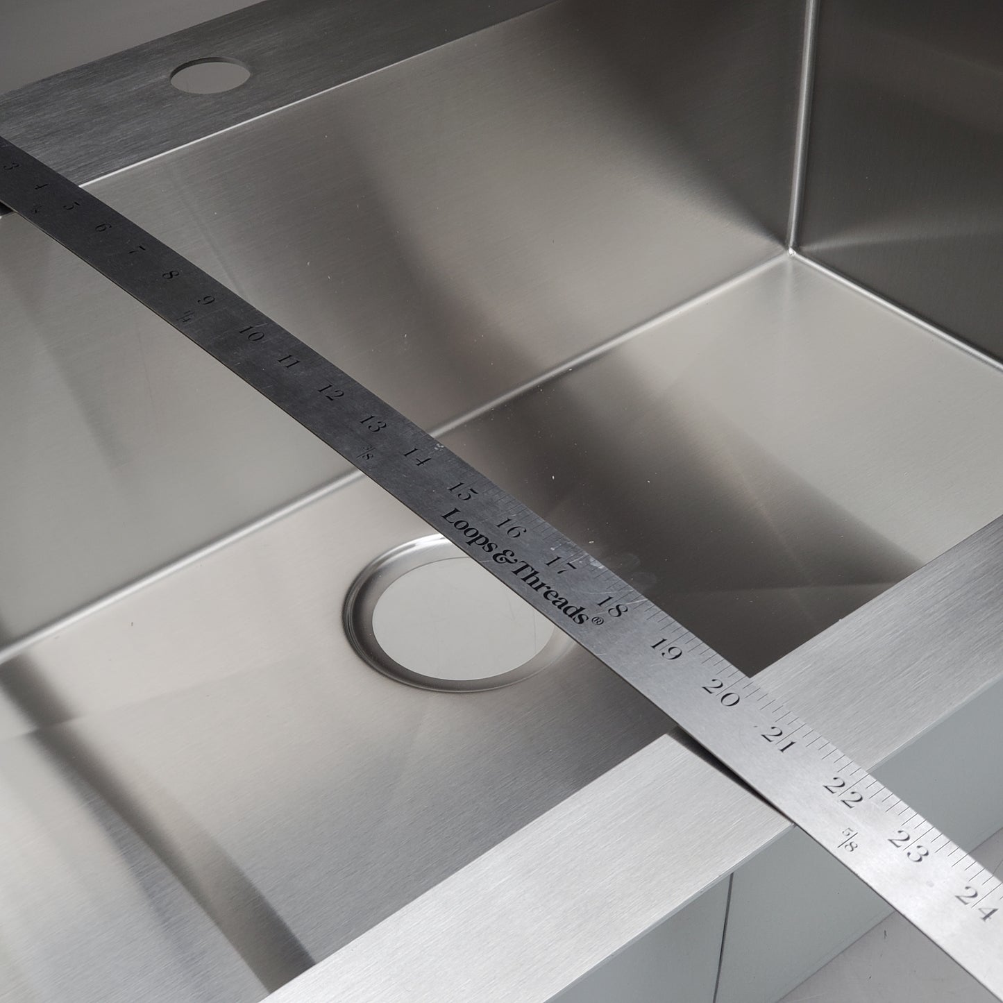 SUNELI Stainless Steal Single Bowl / Basin Top Mount Sink 33"x22"x9" Grey RD3322S-16