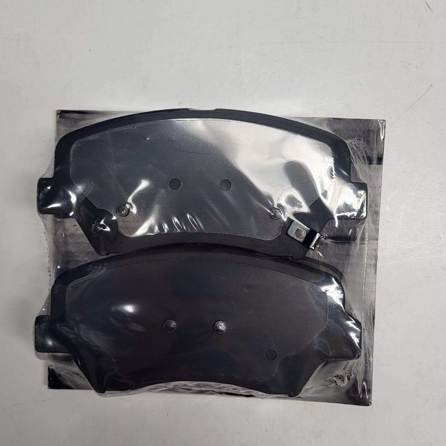 QUALITY-BUILT Ceramic Disc Brake Pad Set Black Front 1003-1543C