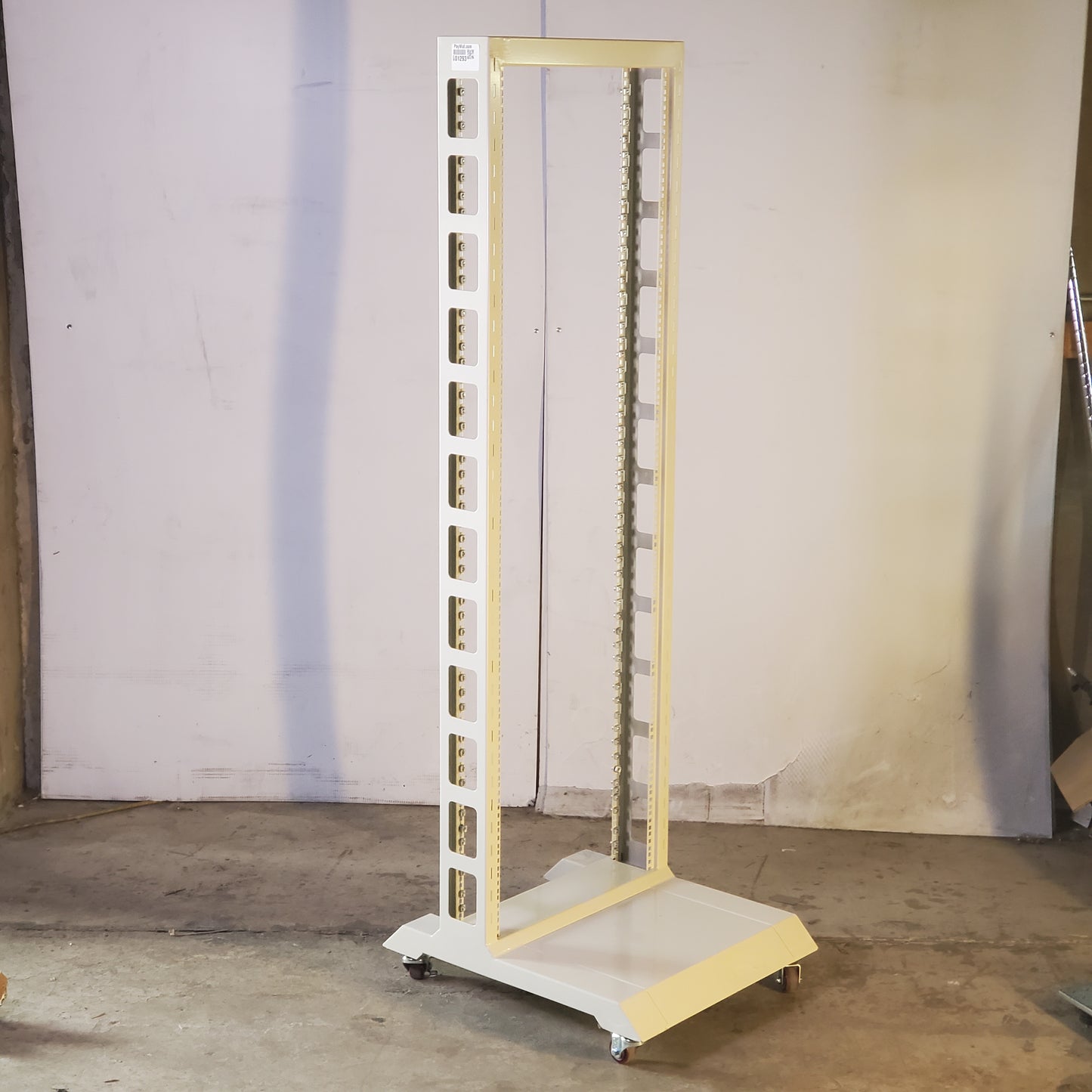 NEWARE Portable Rack For Holding Neware CT-4008T Series 71"Tx25.4"Dx21.8"W BR0237 (New-Other)