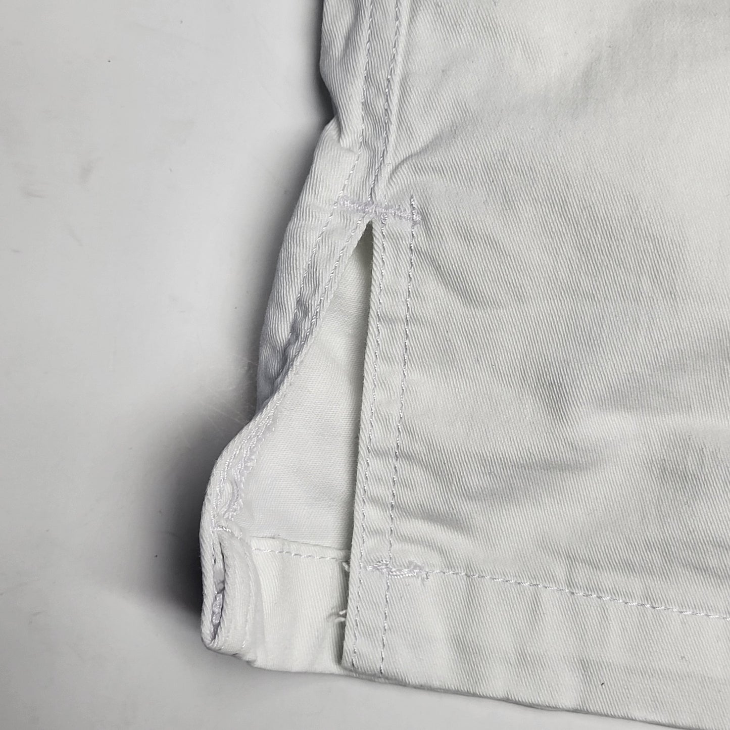 JAG On-the-go Mid Rise Pull-On Skort Womens Sz 0 White J3101TWL616