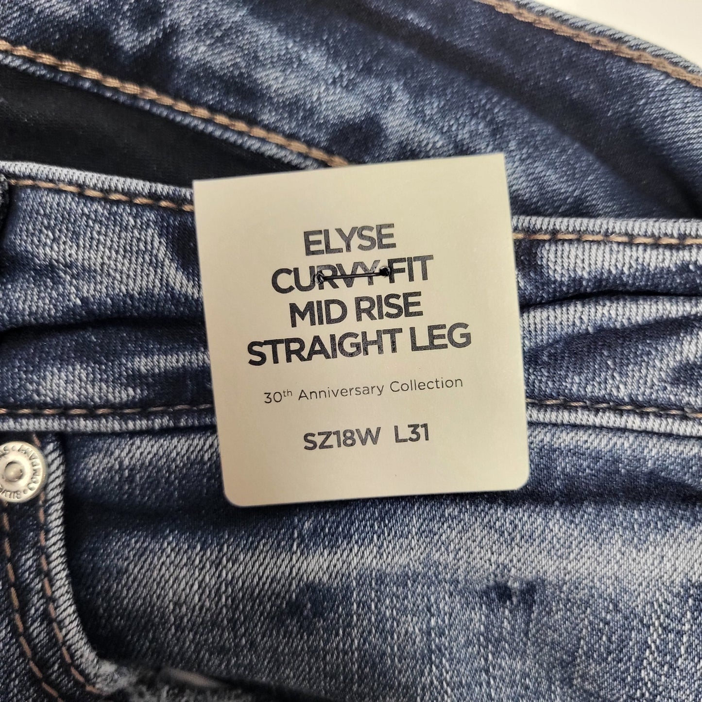 SILVER JEANS CO Silver Jeans Co. Mid-rise Straight Leg Jeans Women's Sz 18 Indigo W03403edb328