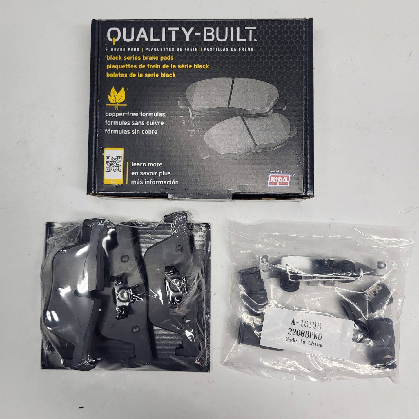 QUALITY-BUILT Ceramic Disc Brake Pad Set Black Rear 1003-1613C